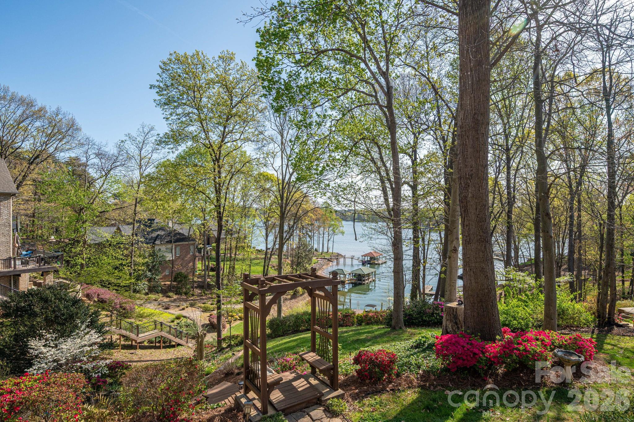103 Shelter Cove Lane — Mooresville
