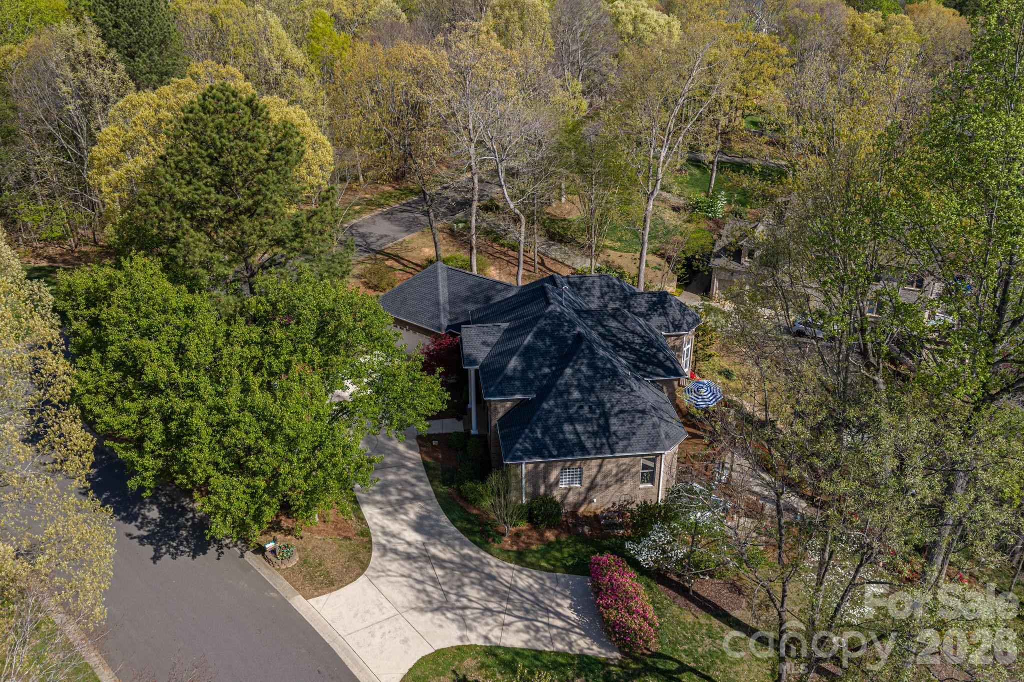 103 Shelter Cove Lane — Mooresville
