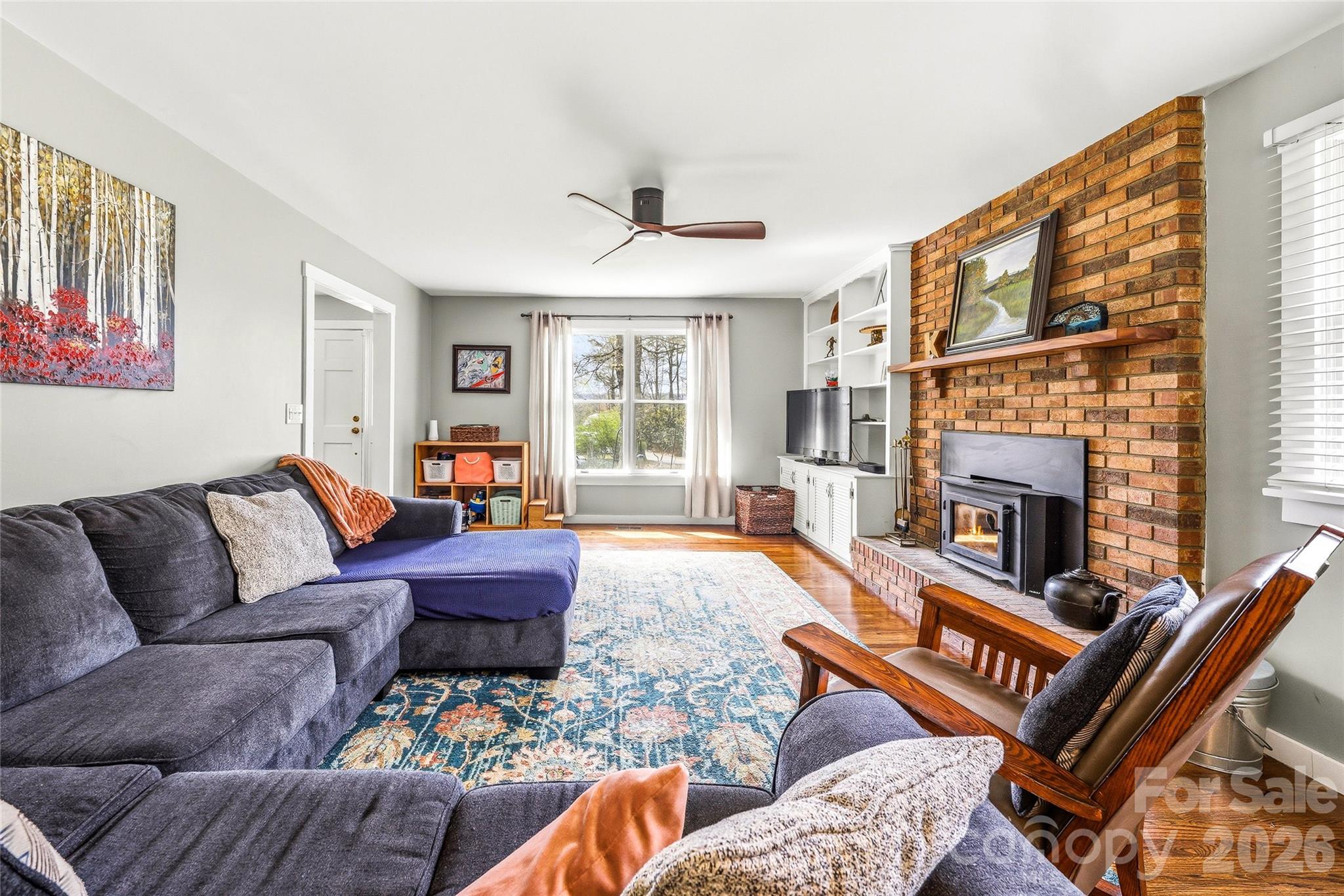 32 W Ashley Place — Etowah