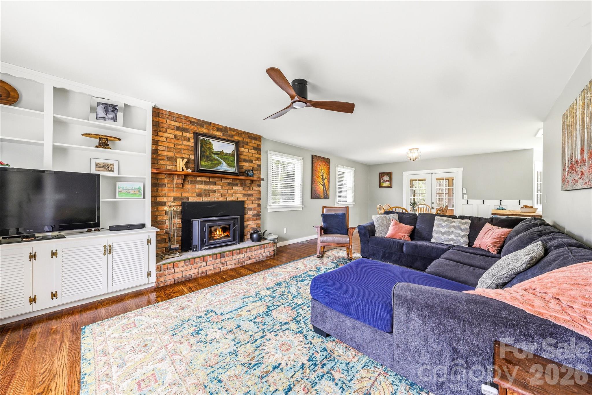 32 W Ashley Place — Etowah
