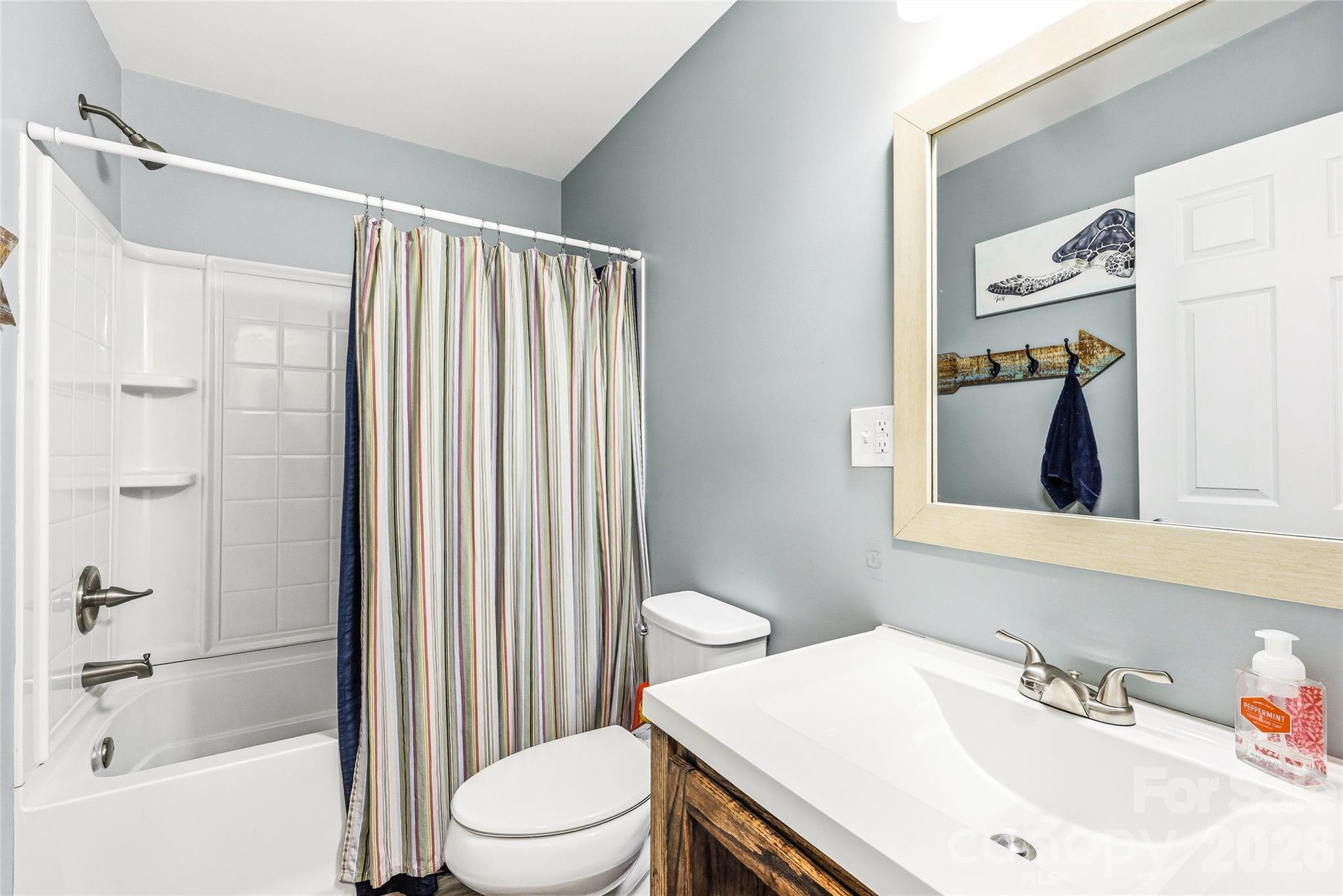 32 W Ashley Place — Etowah
