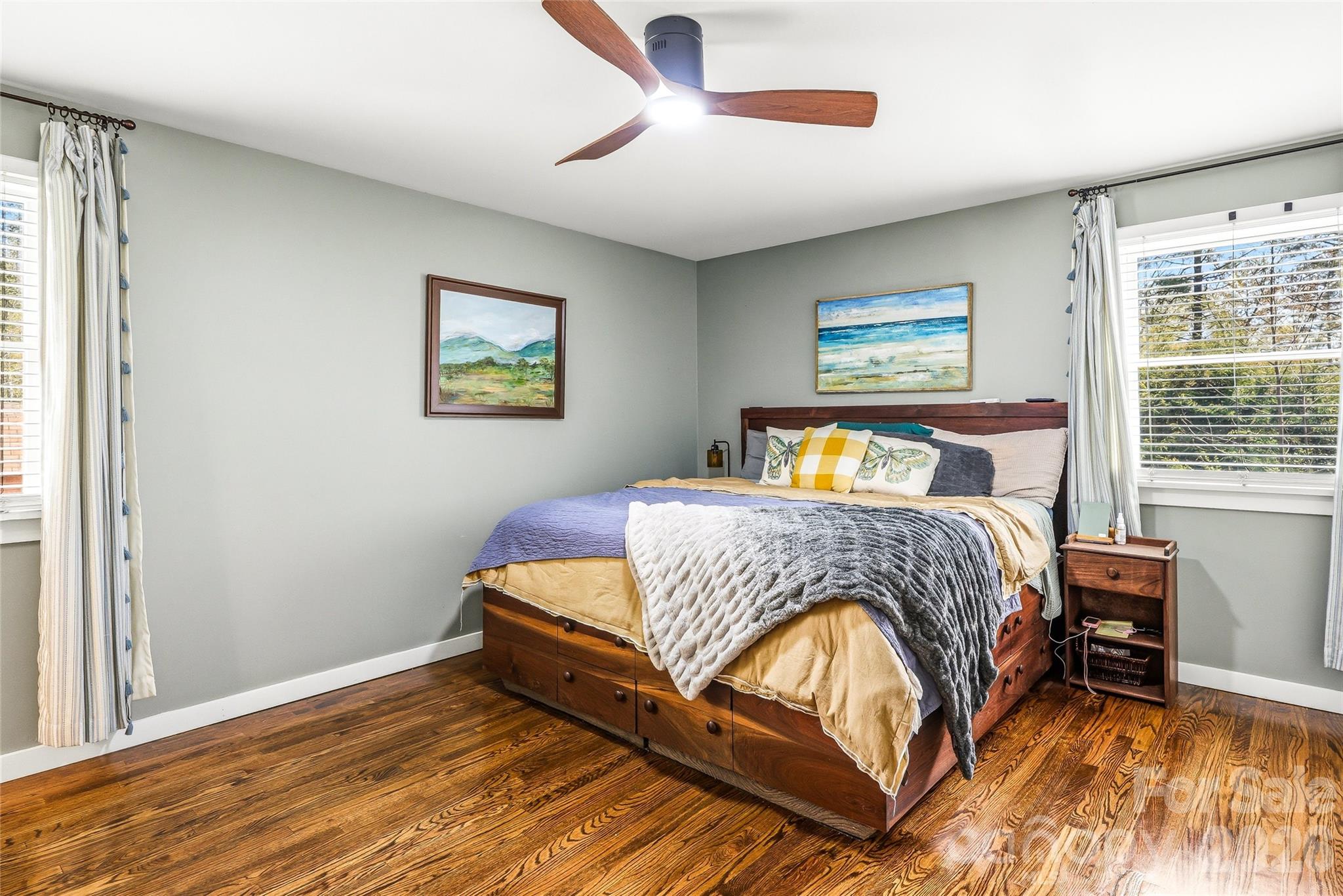 32 W Ashley Place — Etowah