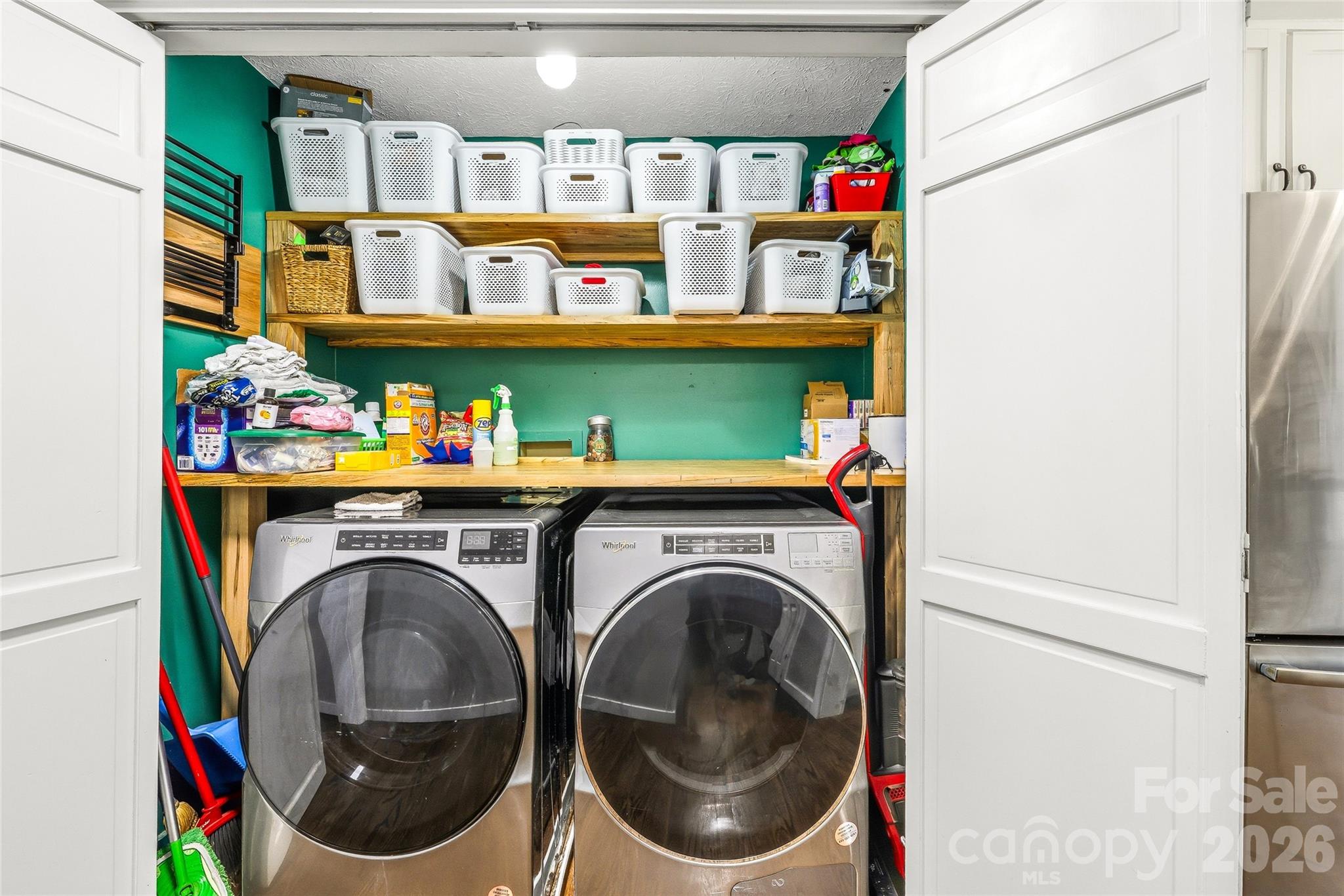 32 W Ashley Place — Etowah