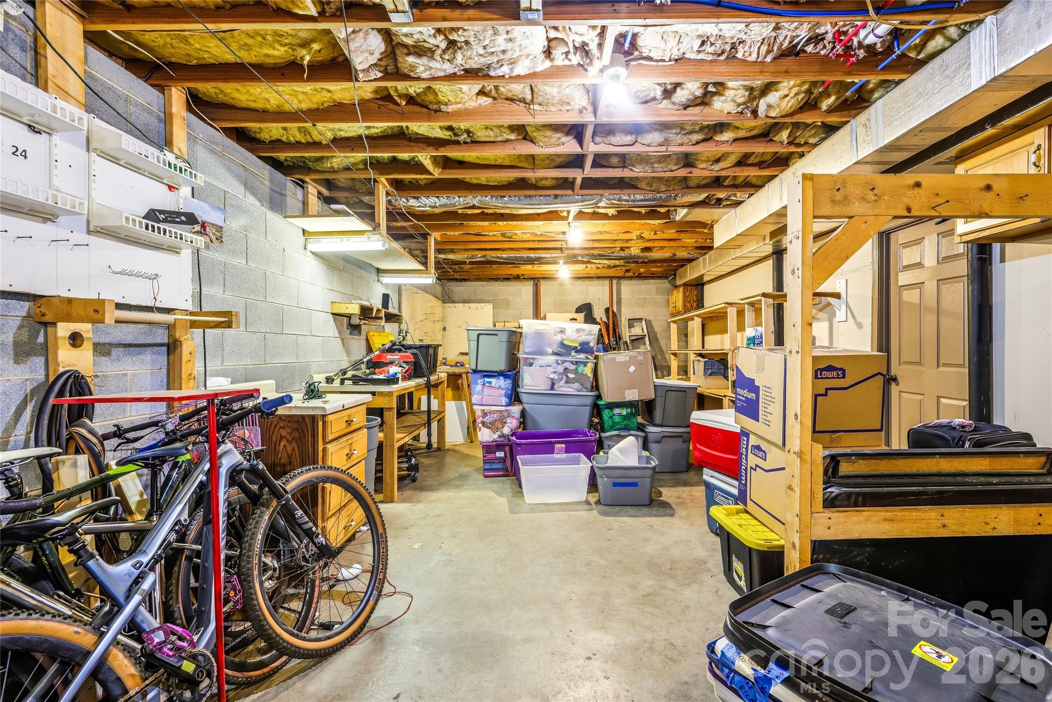 32 W Ashley Place — Etowah