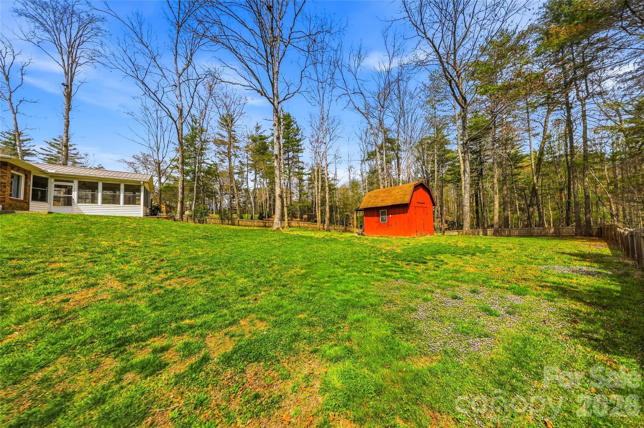 32 W Ashley Place — Etowah
