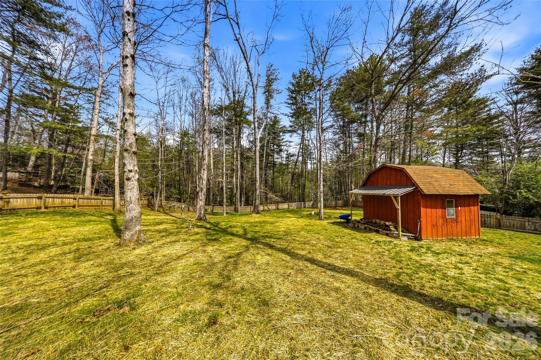 32 W Ashley Place — Etowah