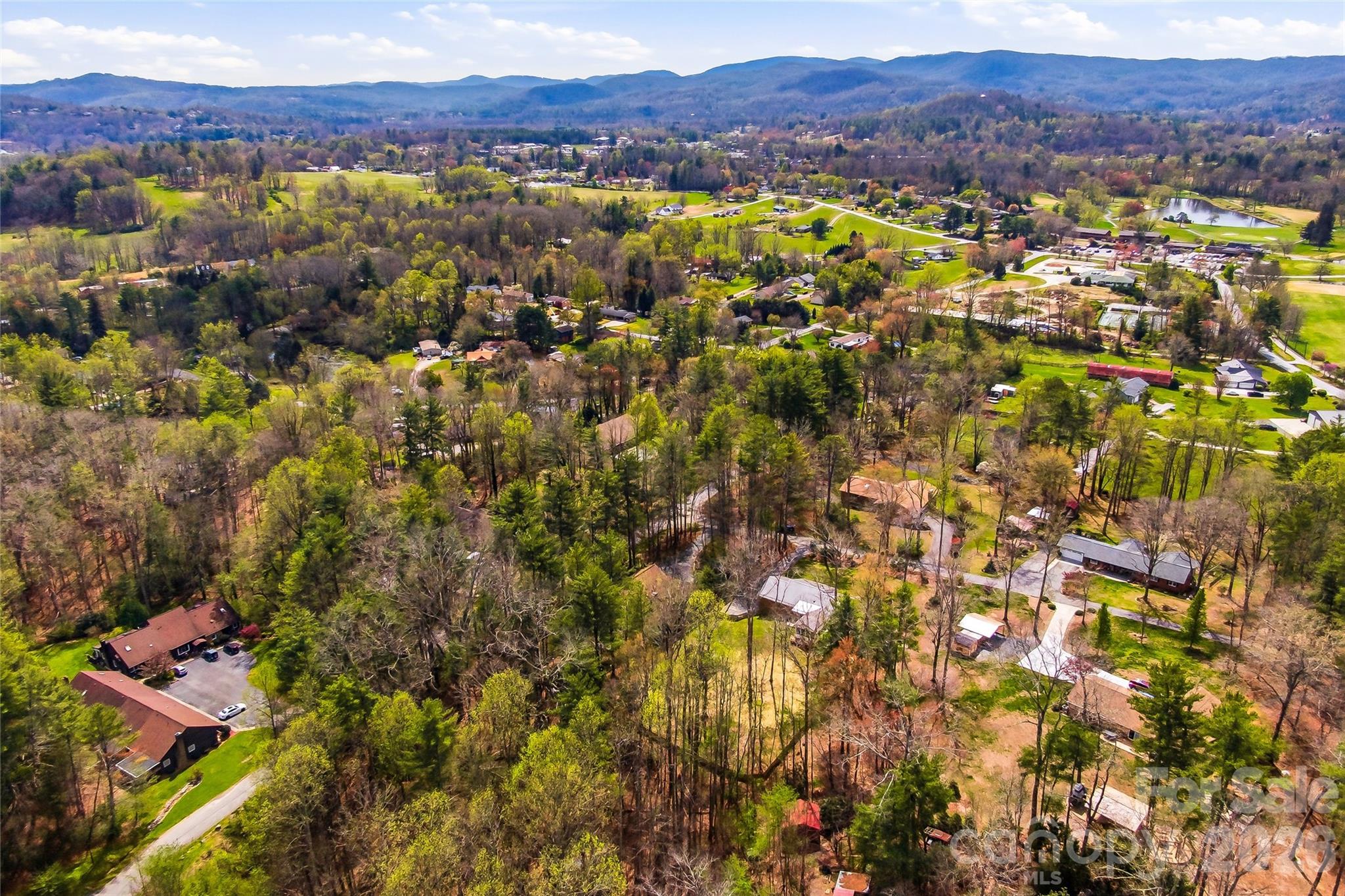 32 W Ashley Place — Etowah