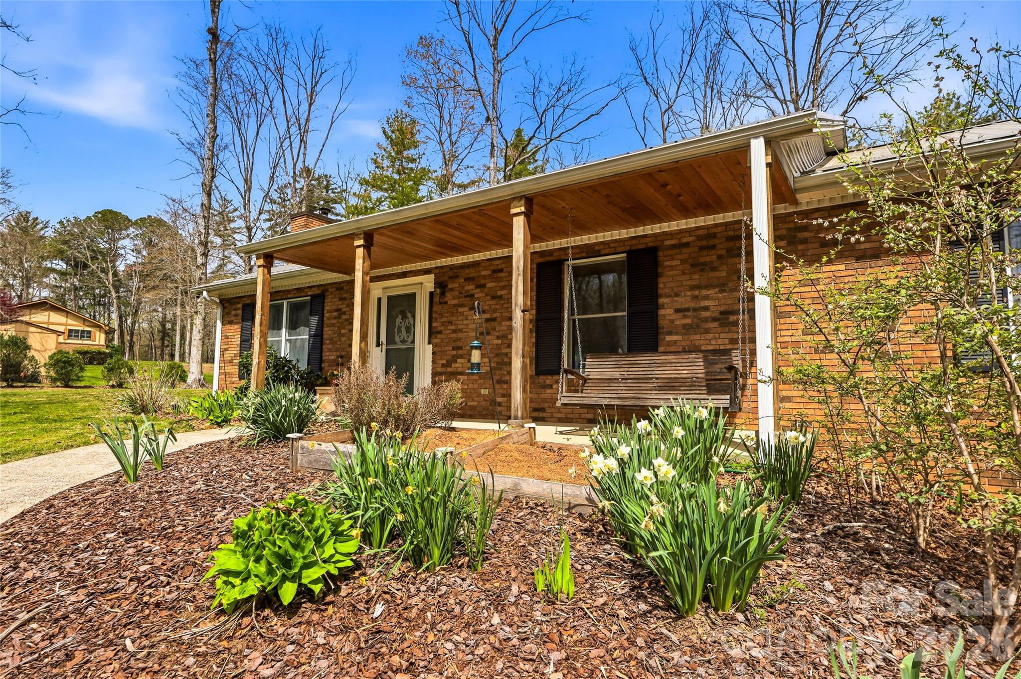 32 W Ashley Place — Etowah