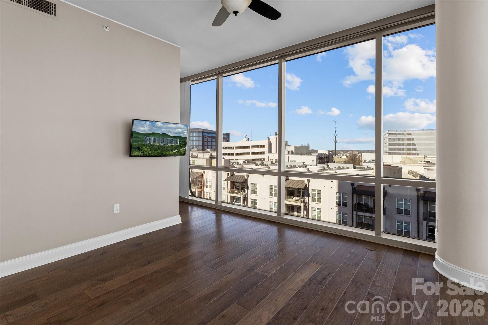 315 Arlington Avenue #906 — Charlotte