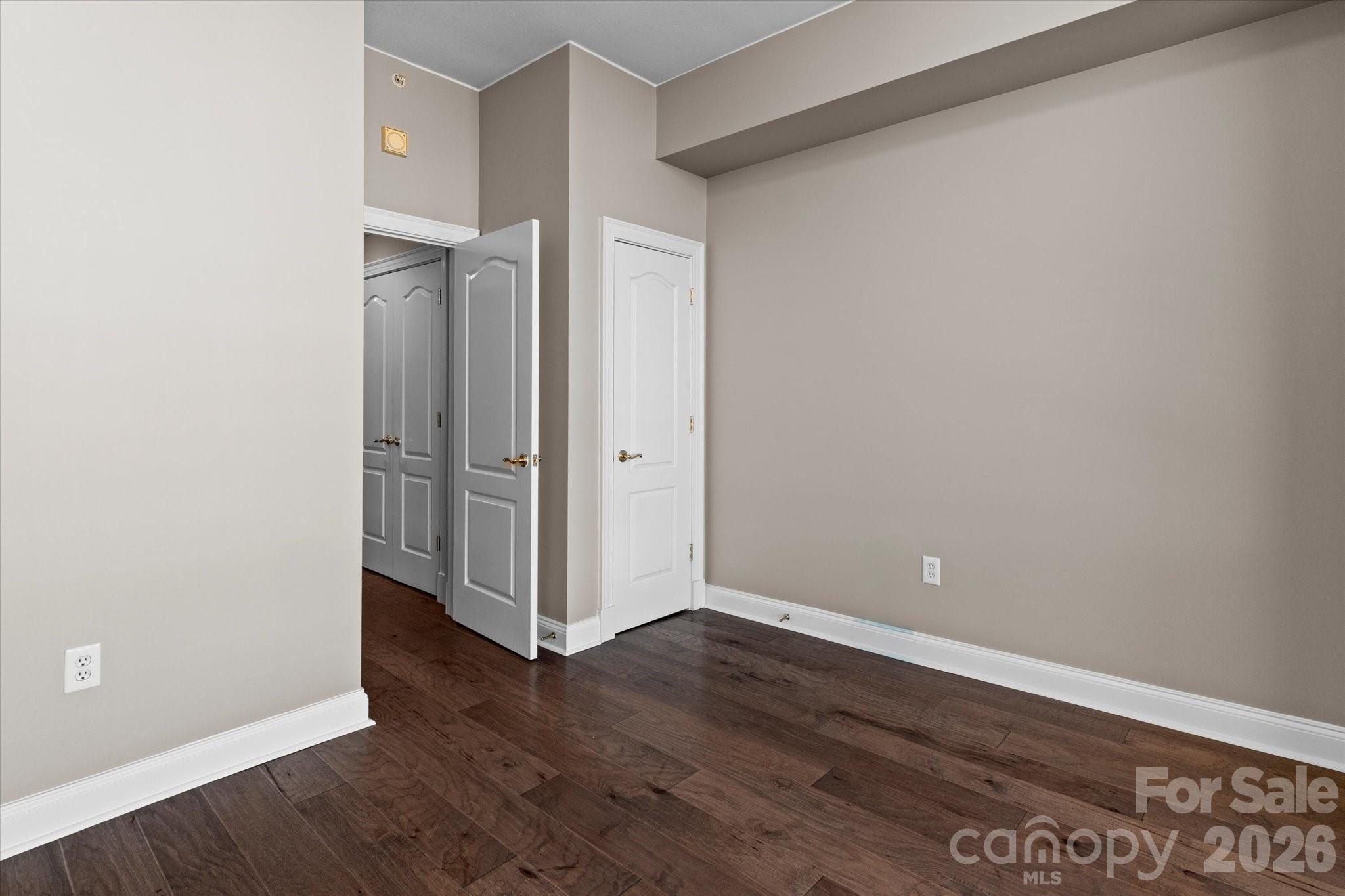 315 Arlington Avenue #906 — Charlotte