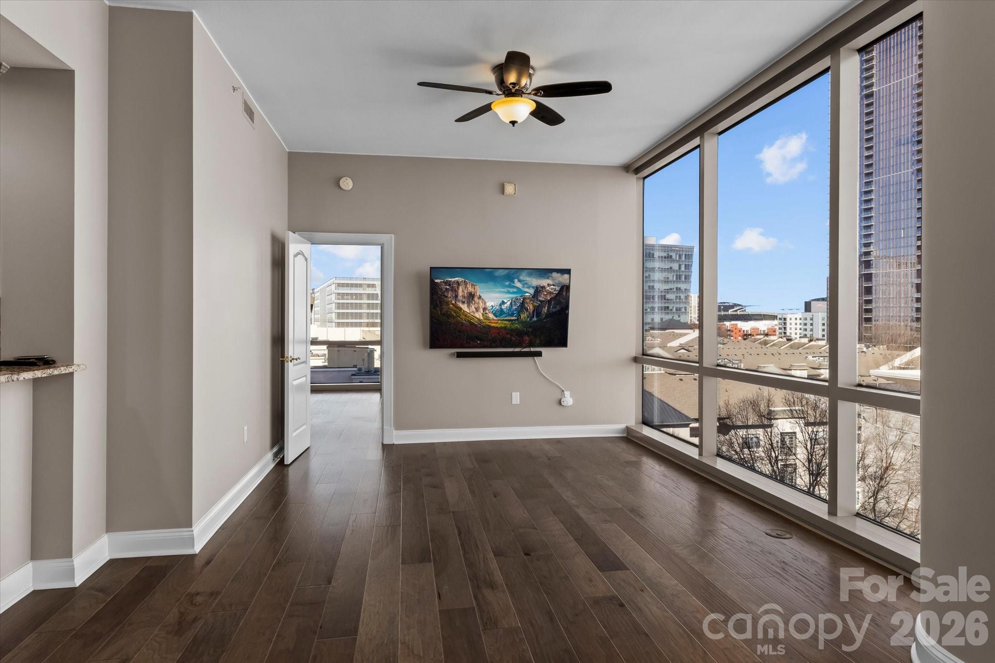 315 Arlington Avenue #906 — Charlotte