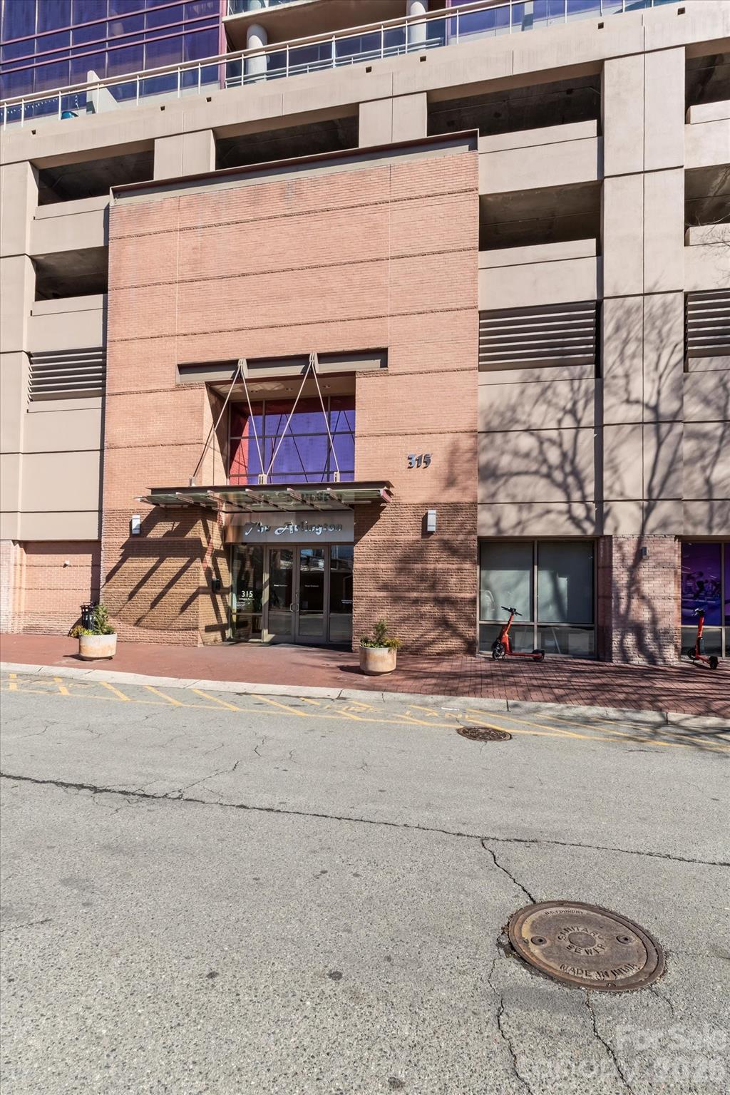 315 Arlington Avenue #906 — Charlotte