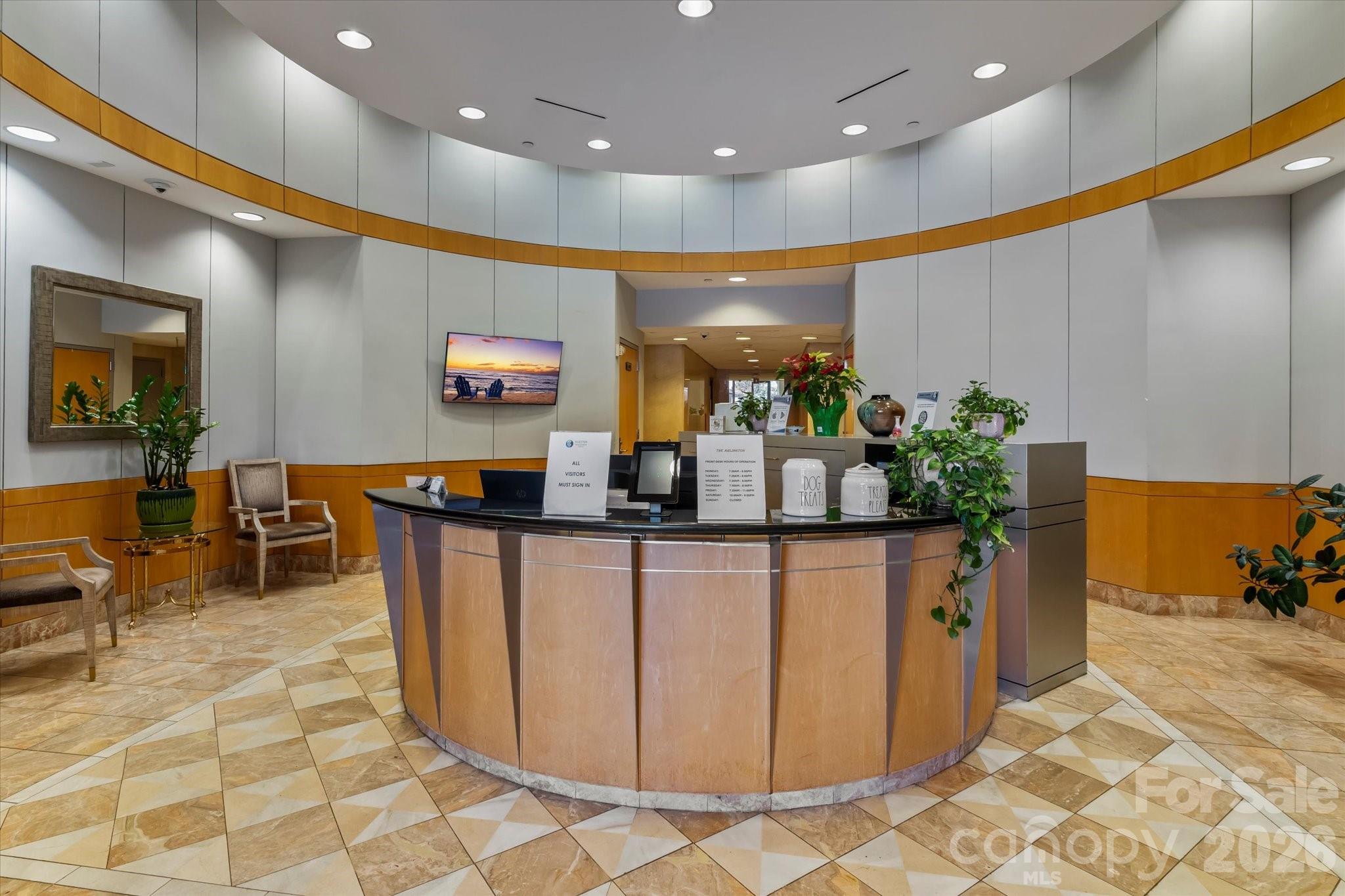 315 Arlington Avenue #906 — Charlotte