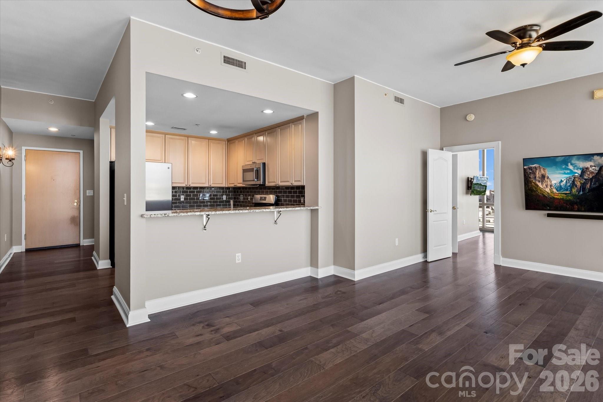 315 Arlington Avenue #906 — Charlotte