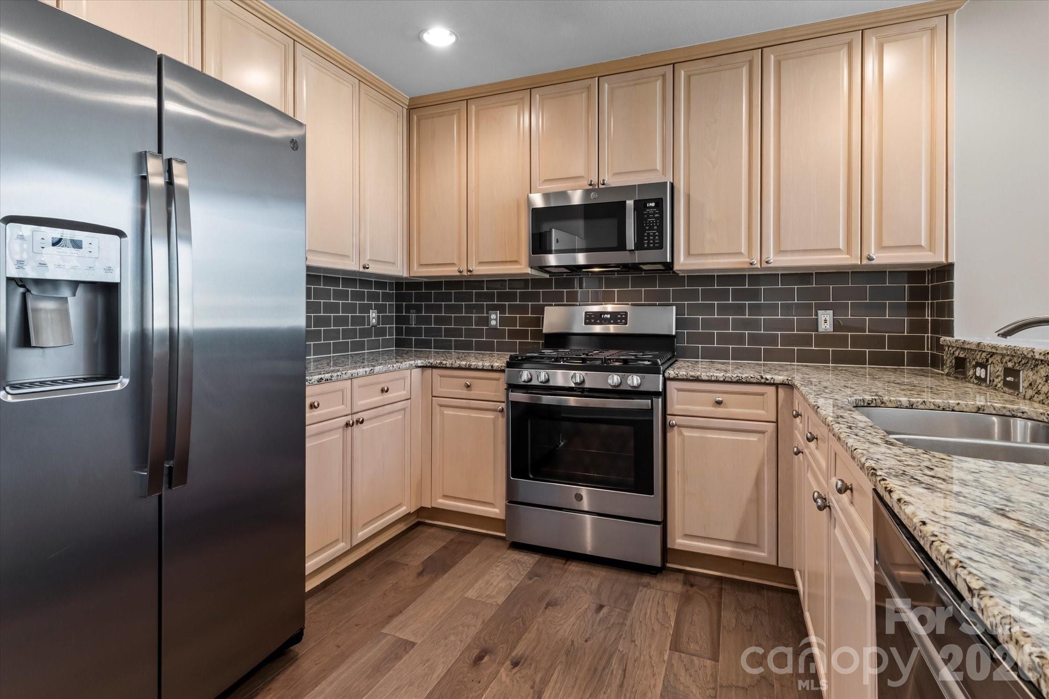 315 Arlington Avenue #906 — Charlotte