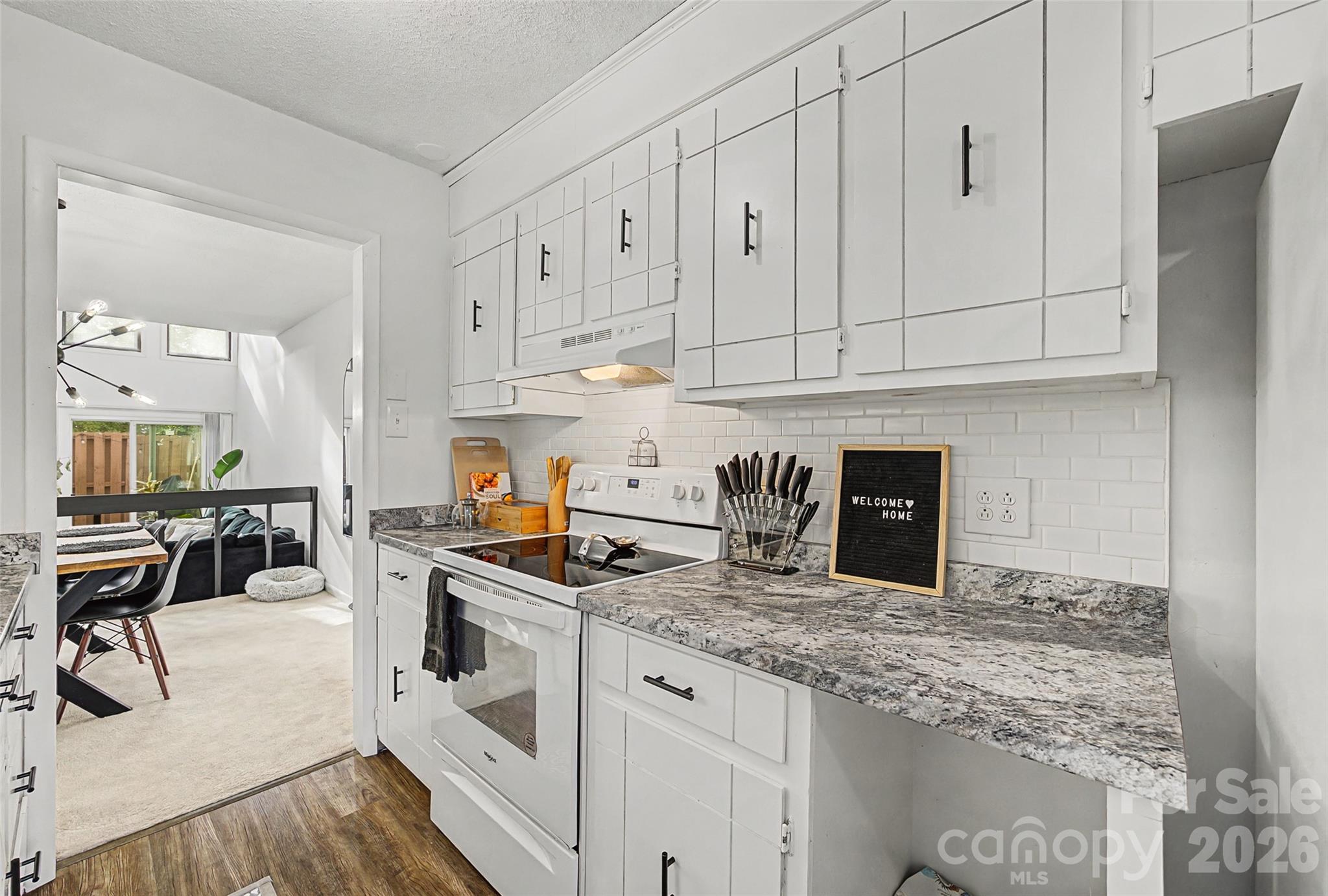 7911 Charter Oak Lane — Charlotte