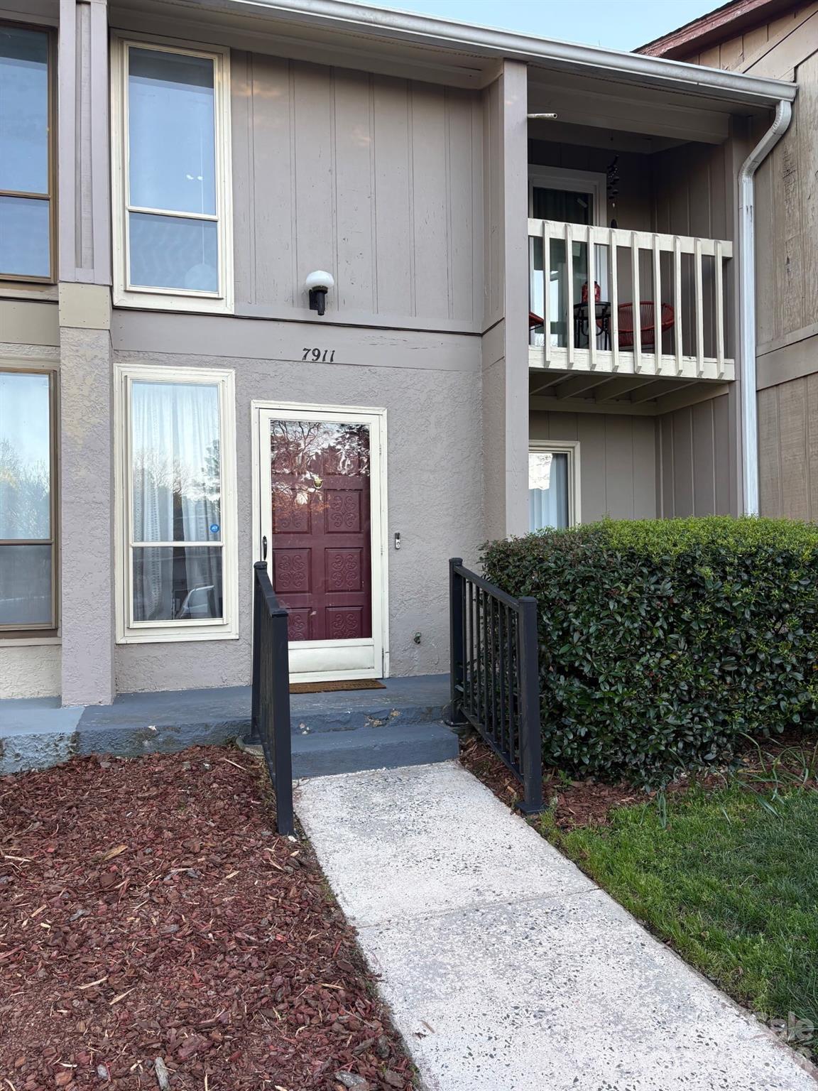 7911 Charter Oak Lane — Charlotte
