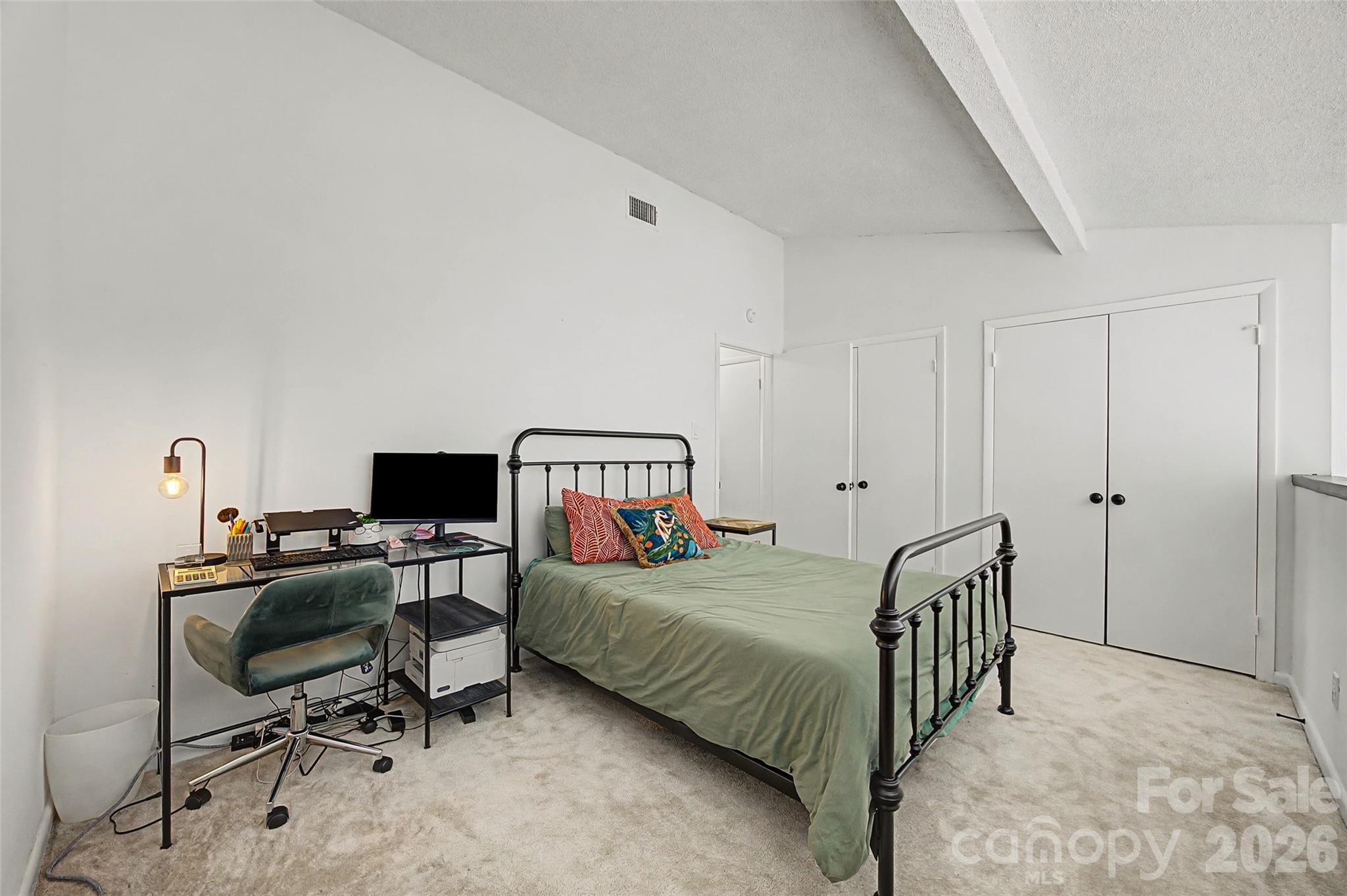 7911 Charter Oak Lane — Charlotte