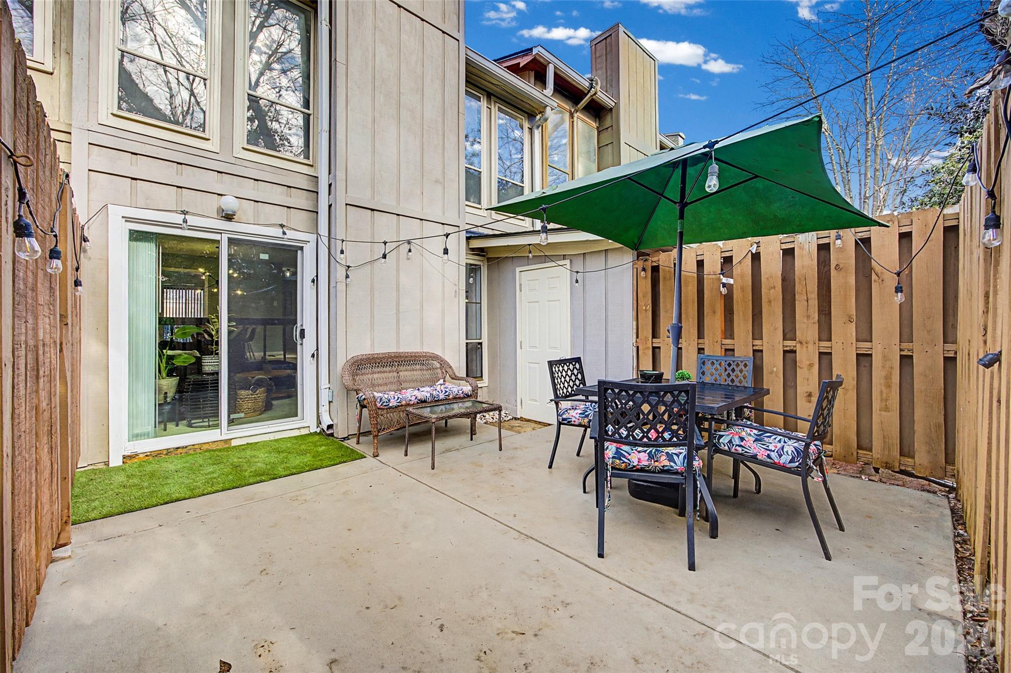 7911 Charter Oak Lane — Charlotte