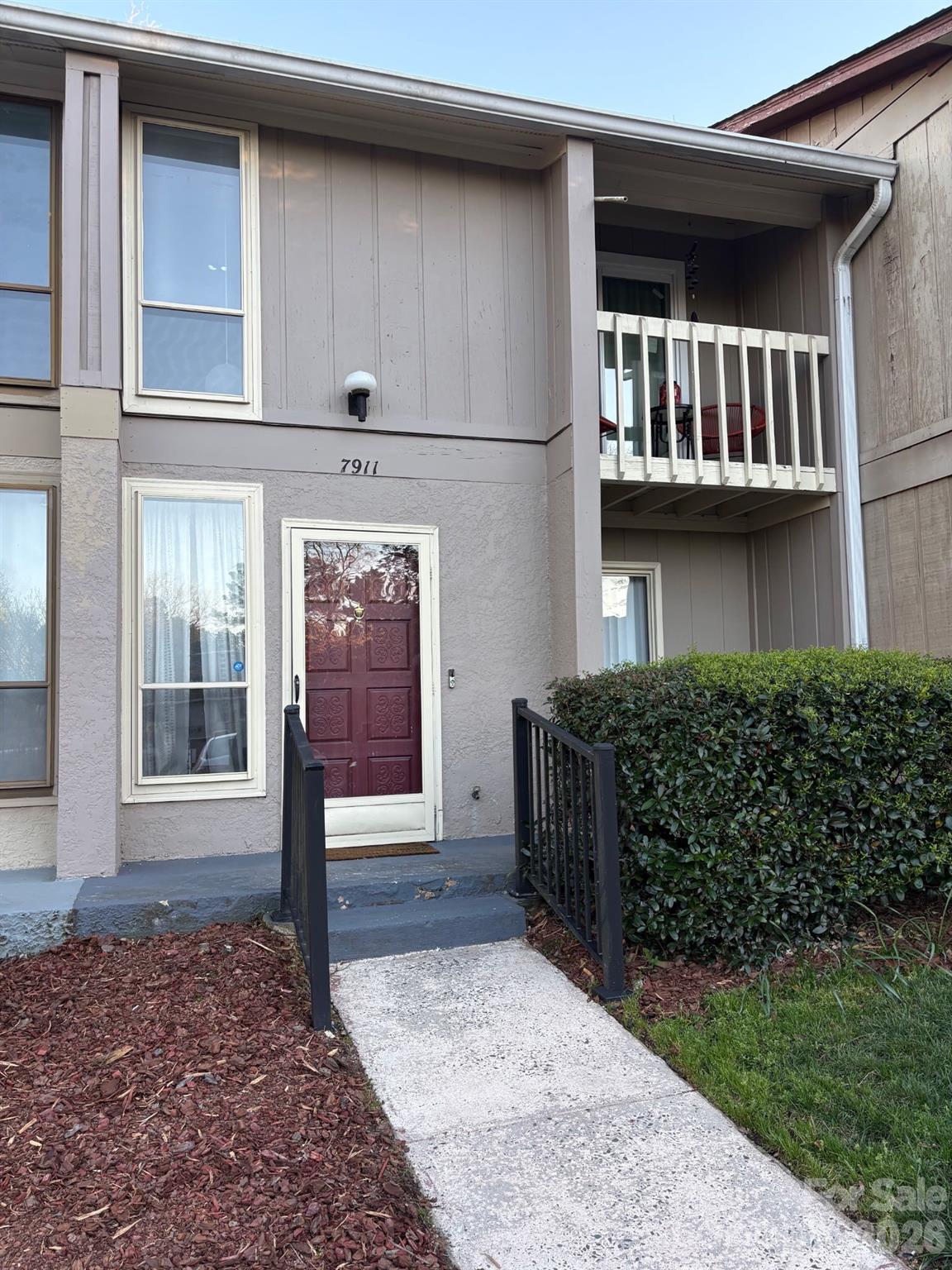 7911 Charter Oak Lane — Charlotte