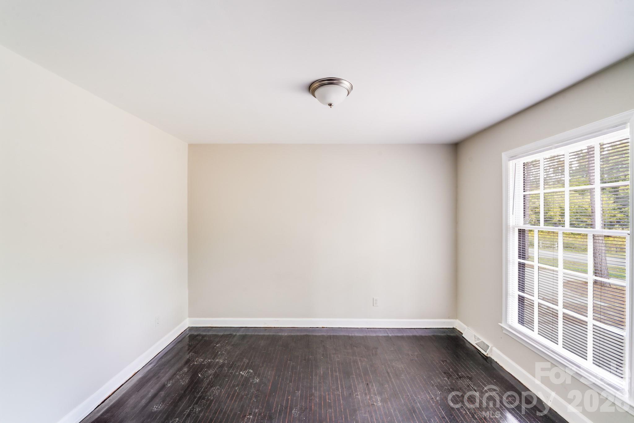 8337 Reedy Creek Road — Charlotte