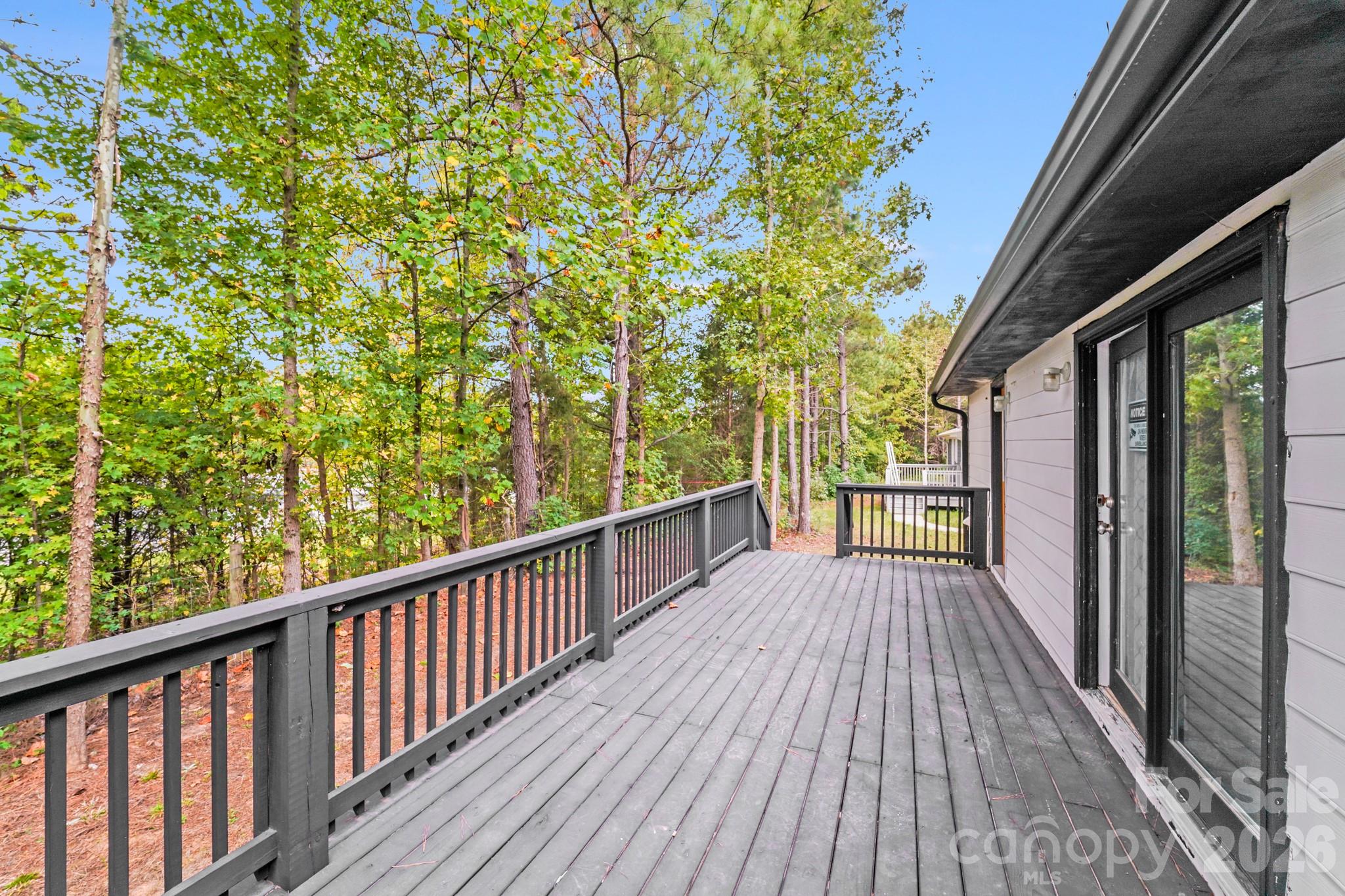 8337 Reedy Creek Road — Charlotte