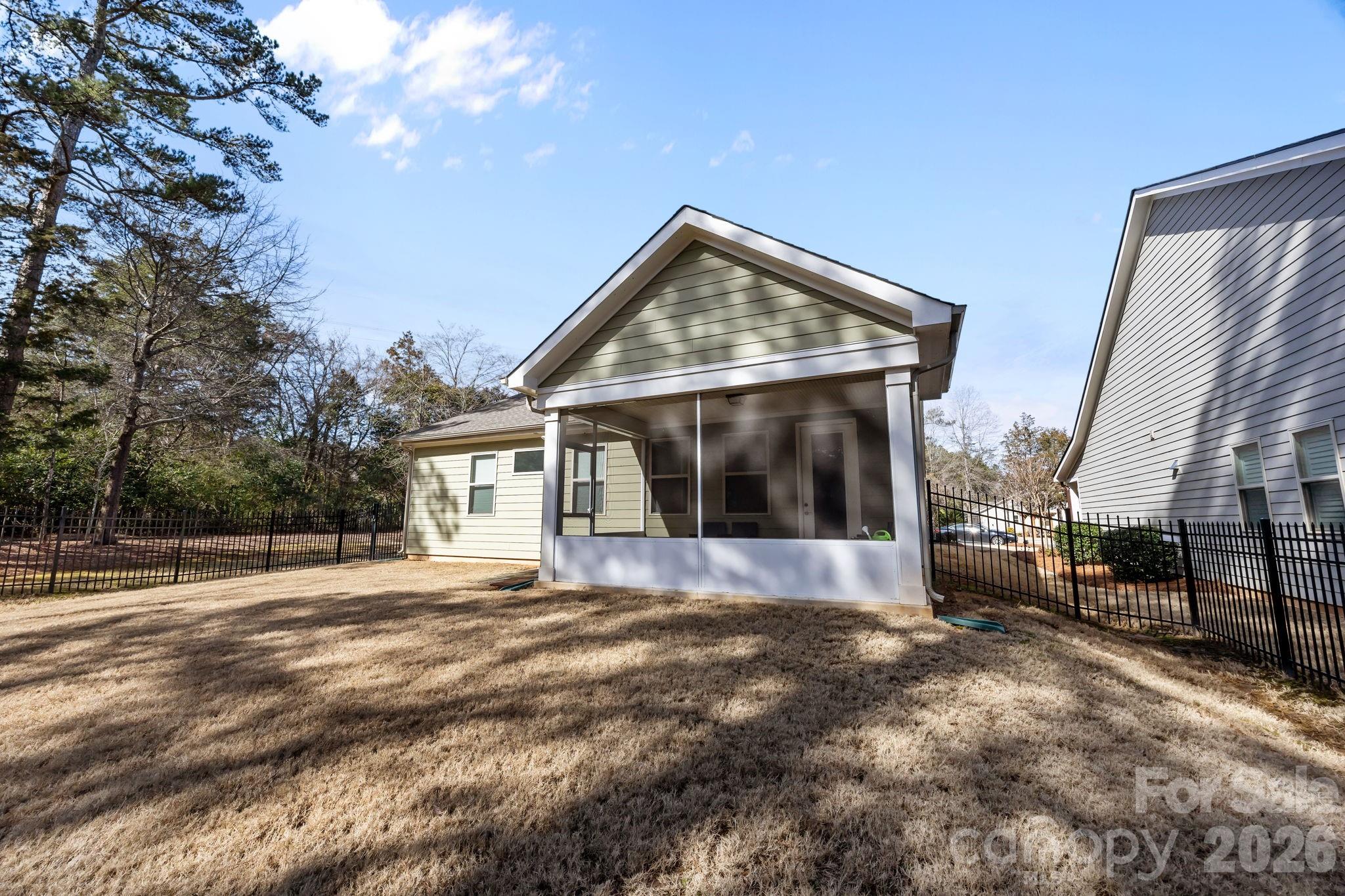 528 Rustlewood Way — Rock Hill