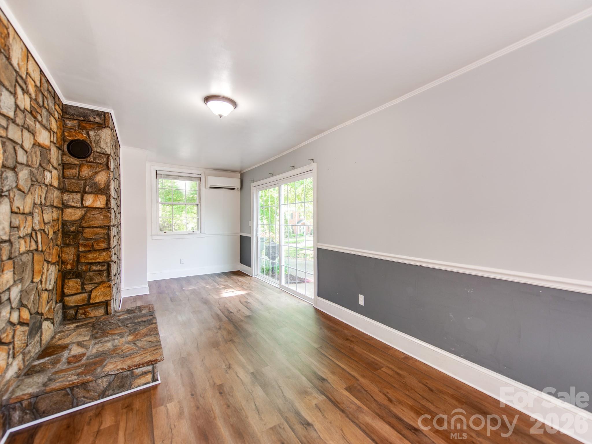 1209 Oakwood Avenue — Gastonia