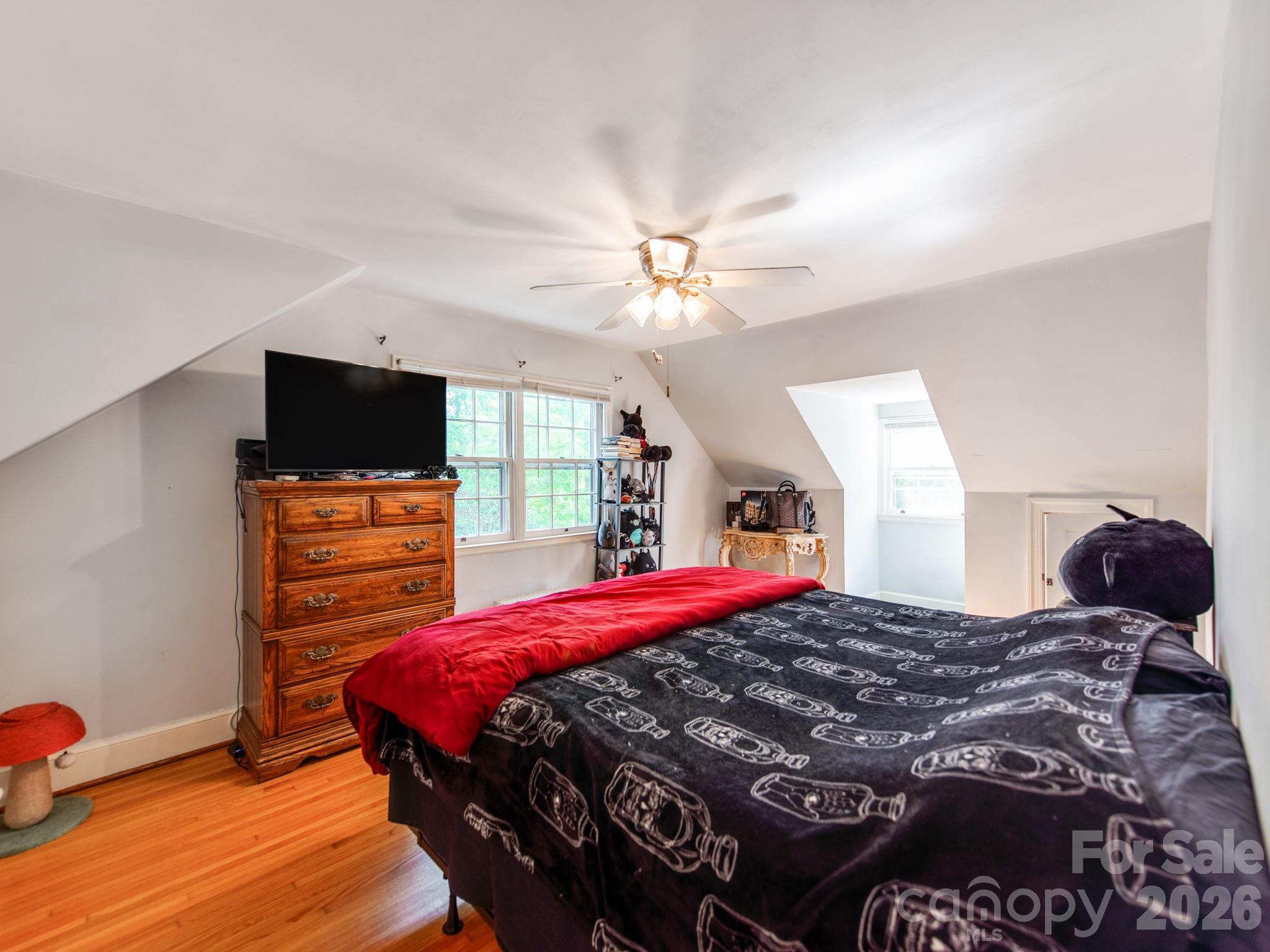 1209 Oakwood Avenue — Gastonia