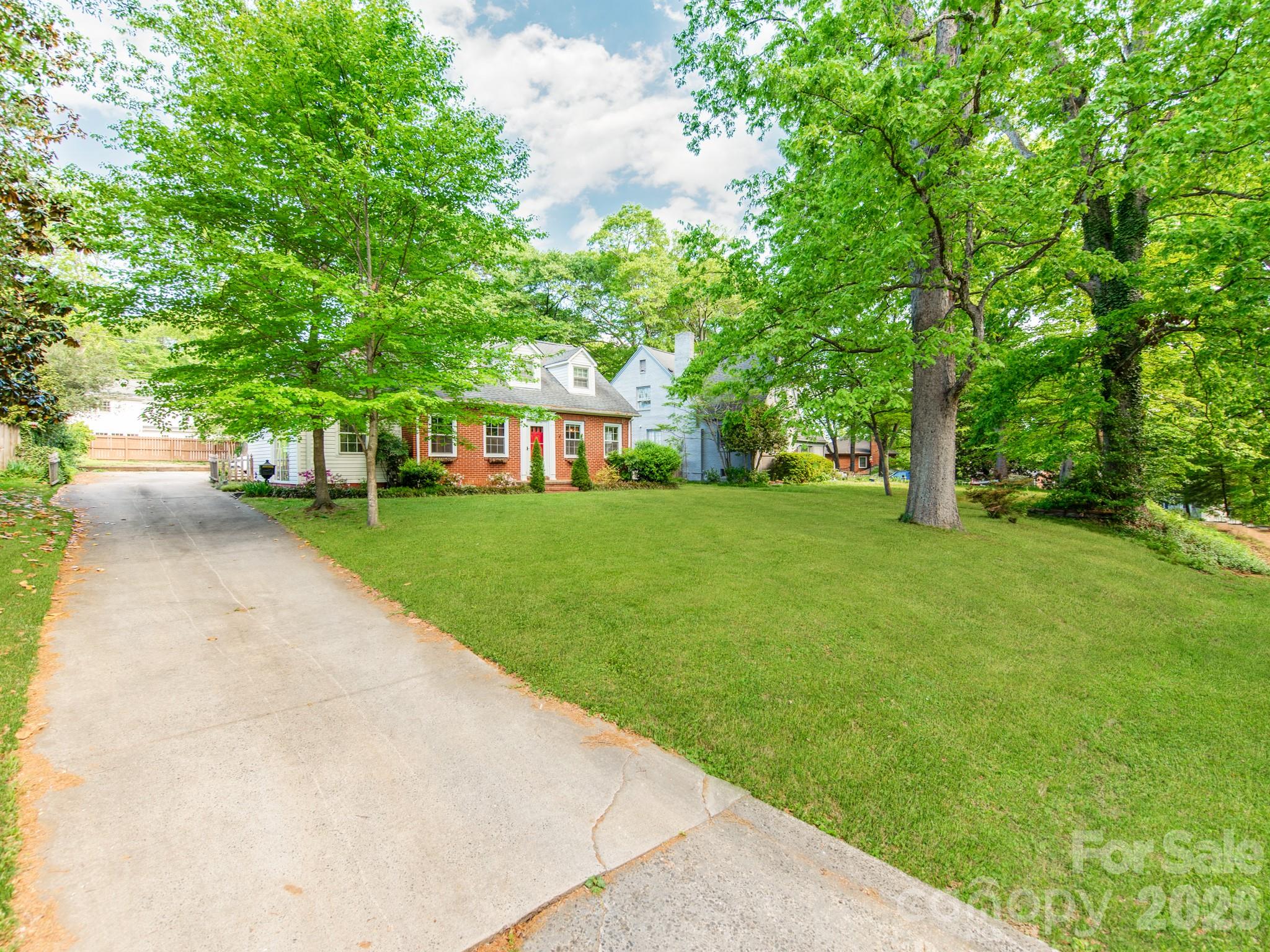 1209 Oakwood Avenue — Gastonia