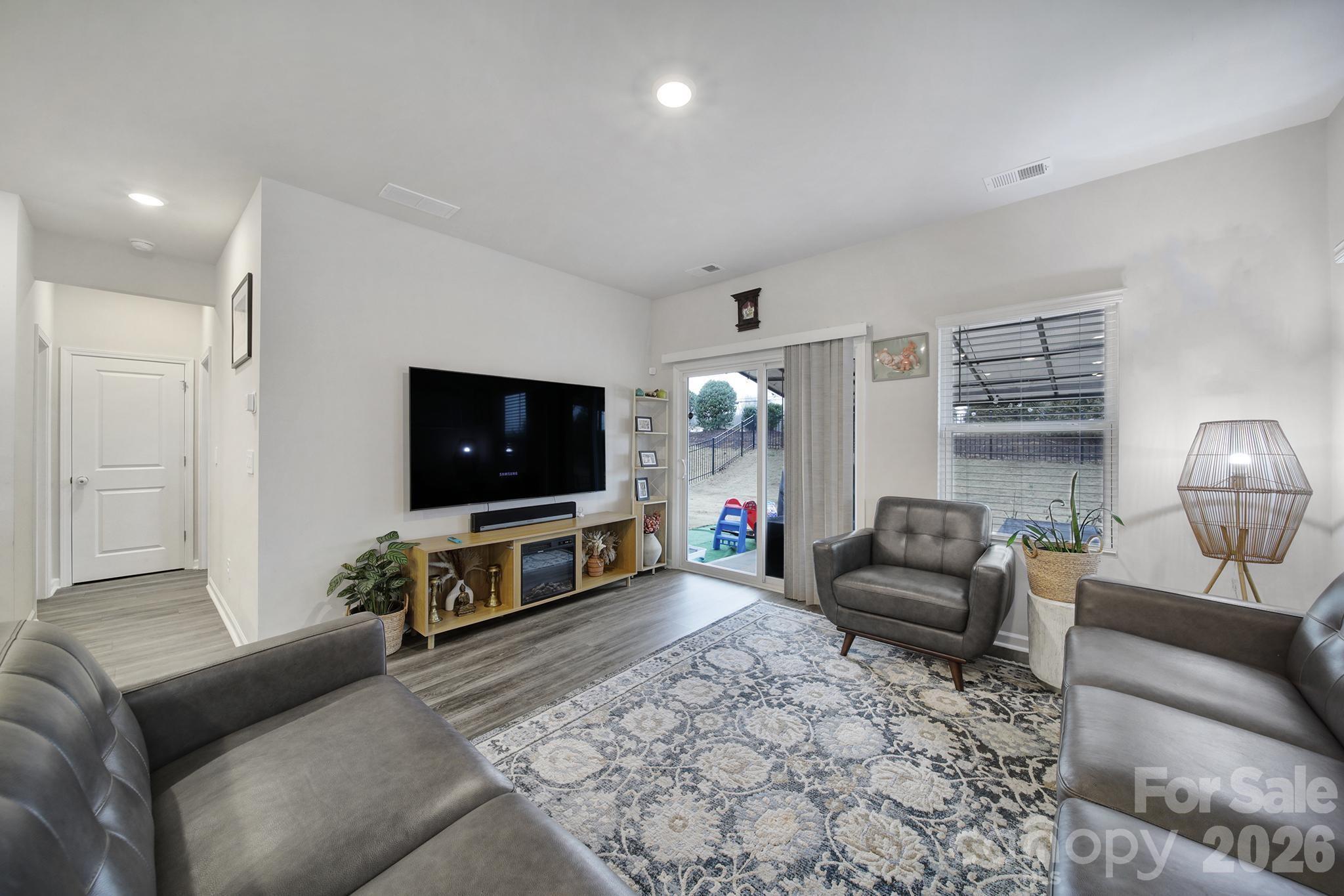 3900 Backwater Street — Concord