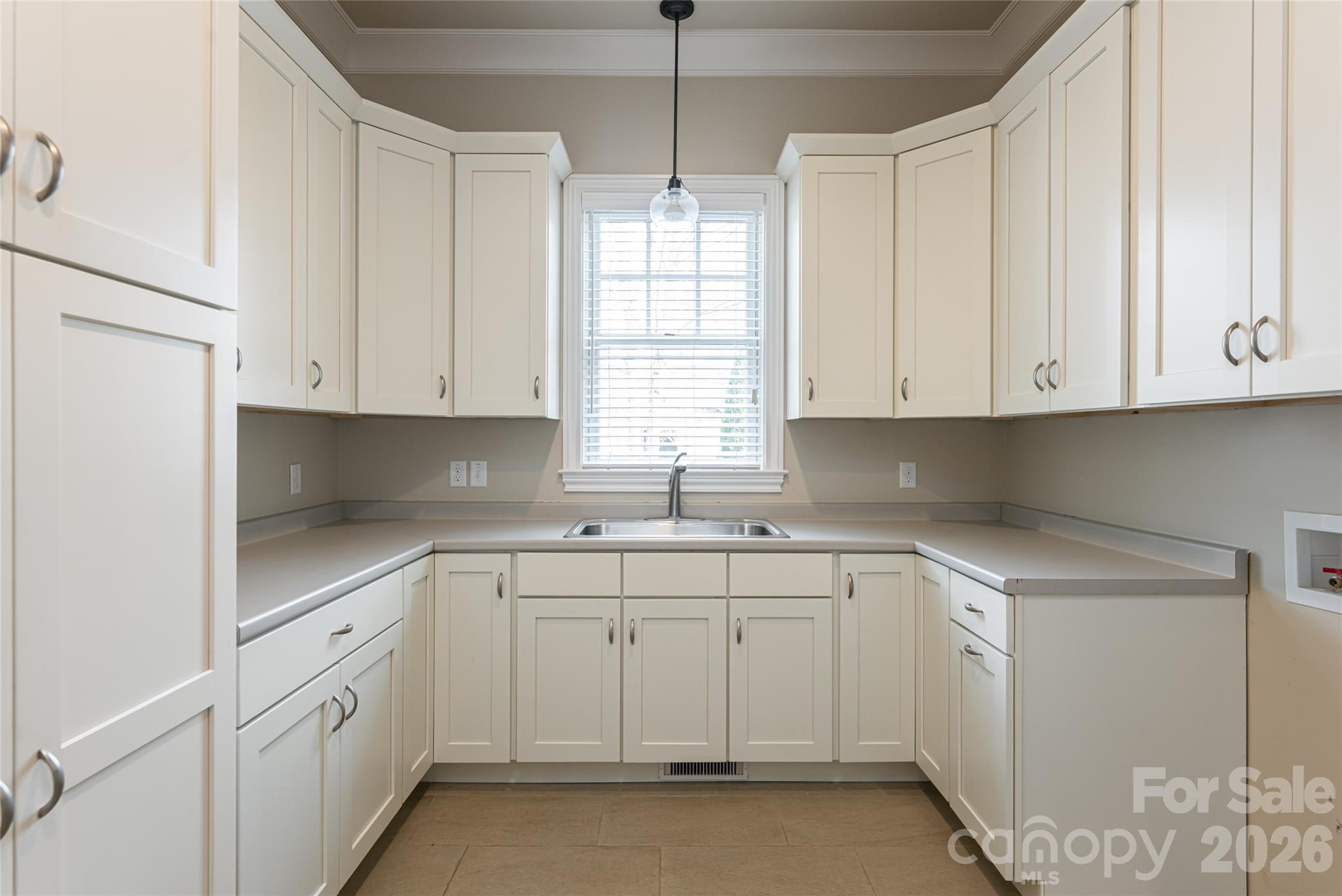 5 Cleftridge Court — Asheville