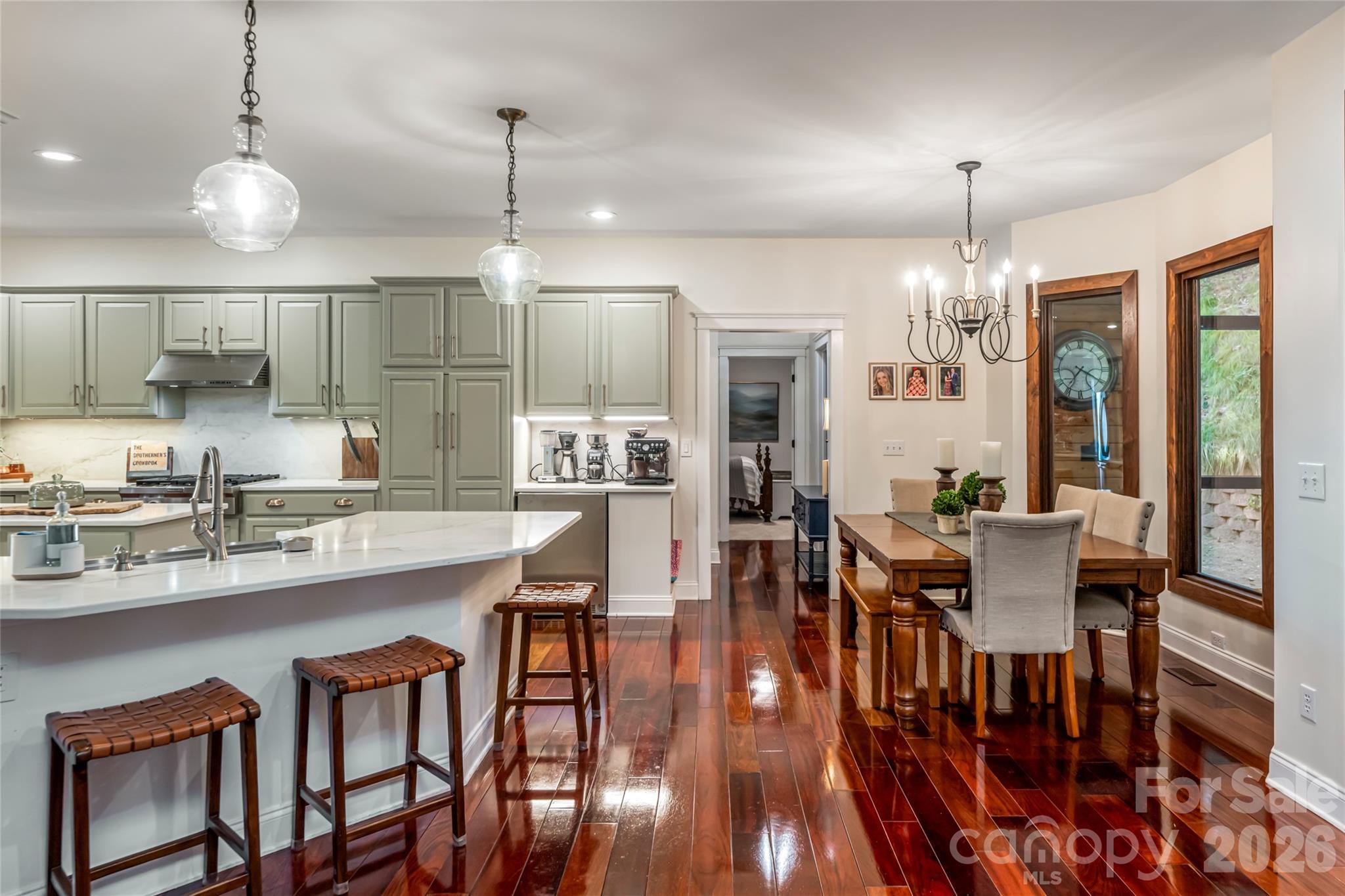 22 Rosebay Lane — Asheville