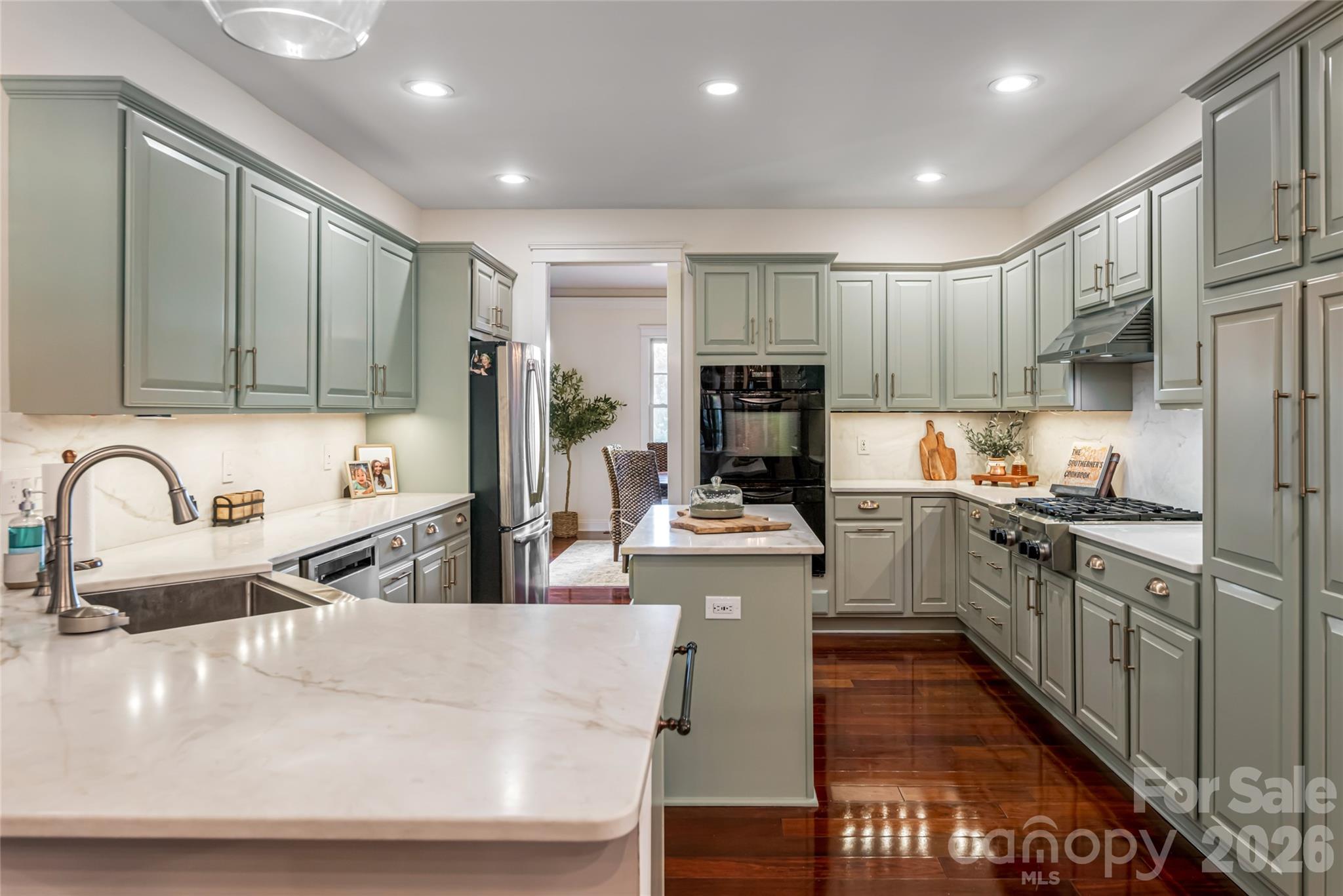 22 Rosebay Lane — Asheville