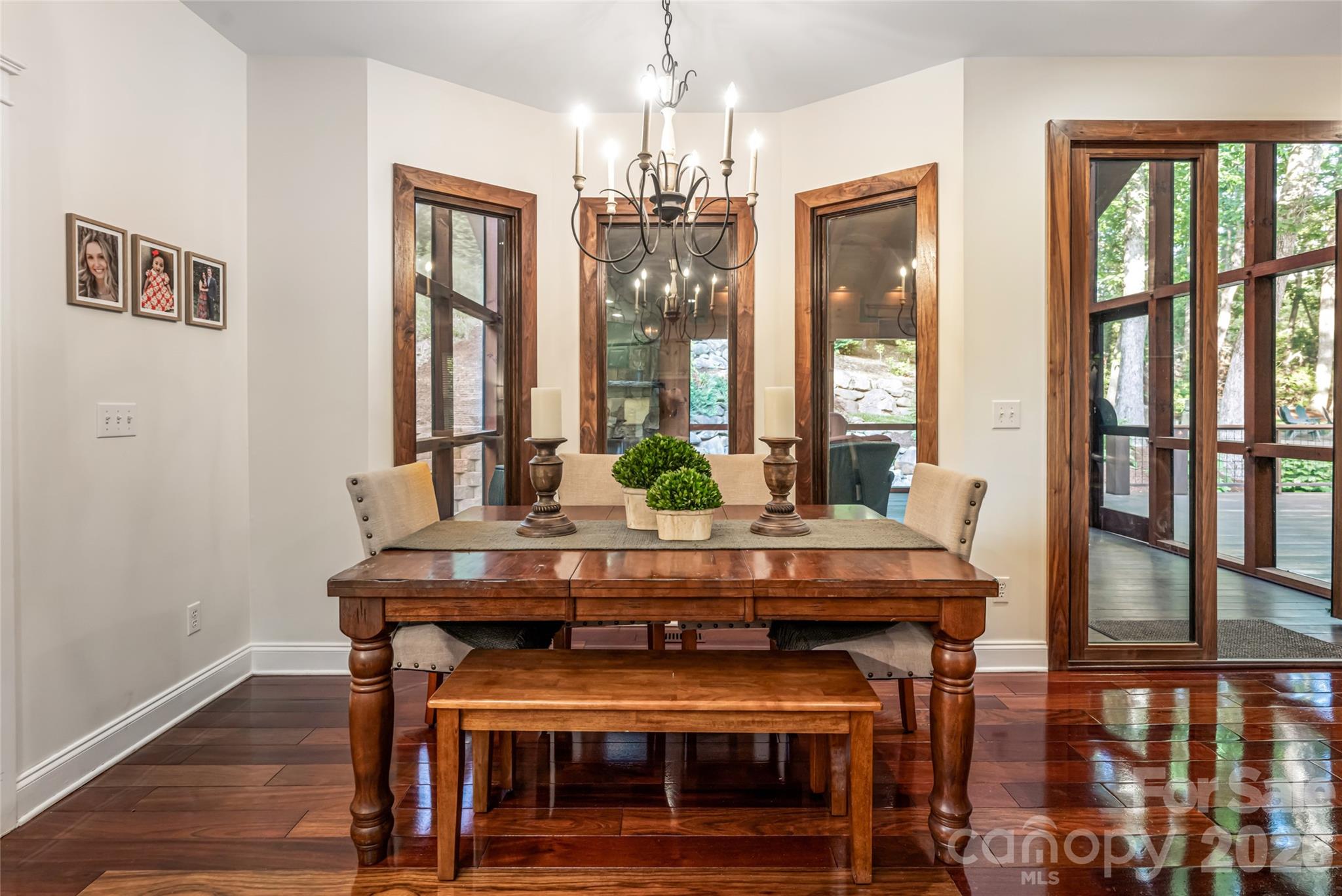 22 Rosebay Lane — Asheville