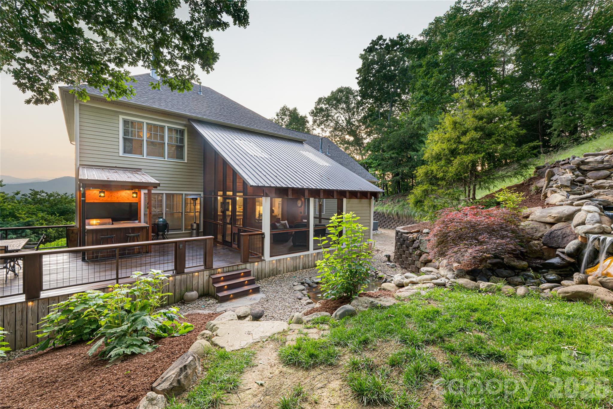 22 Rosebay Lane — Asheville