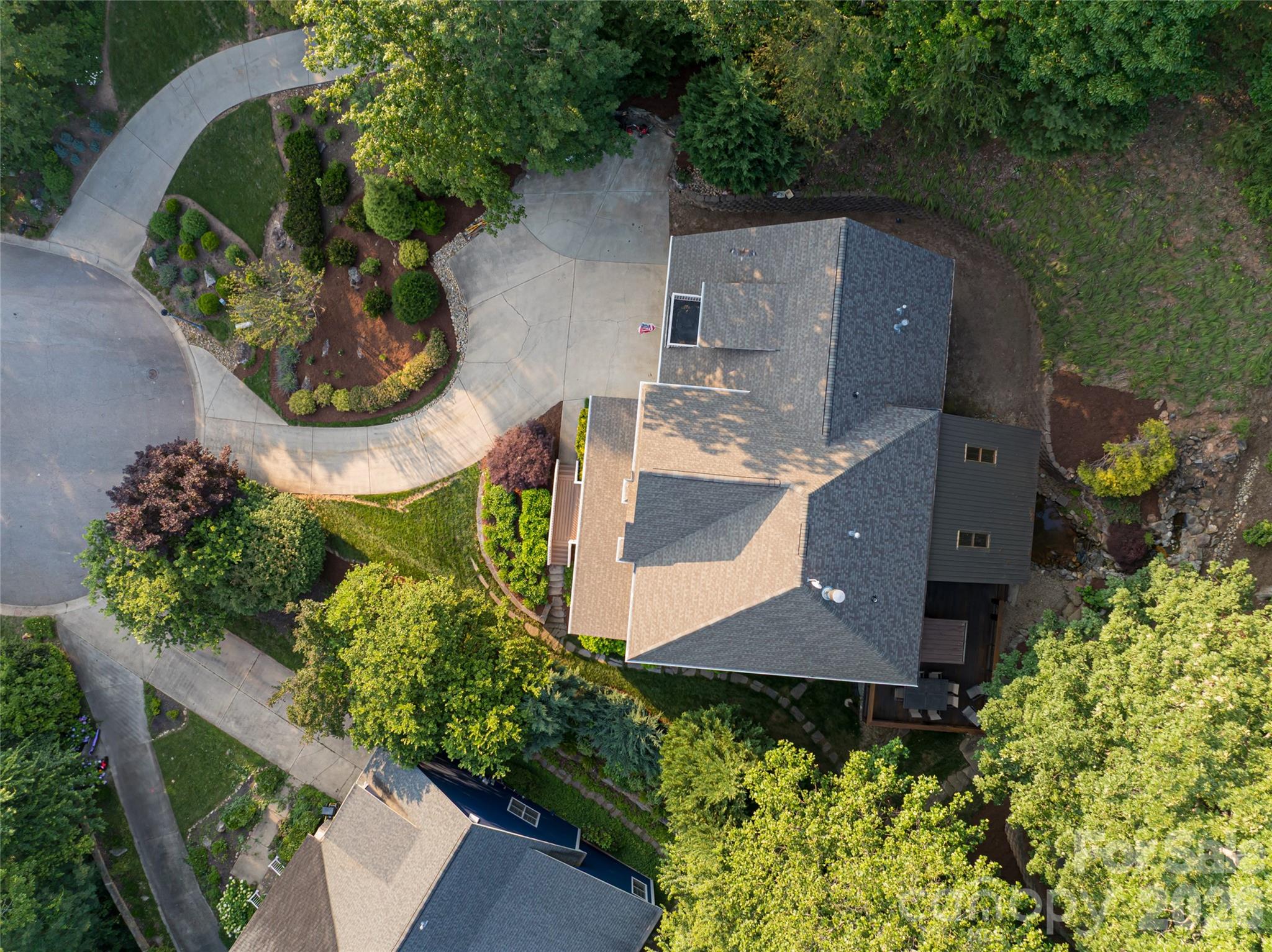 22 Rosebay Lane — Asheville