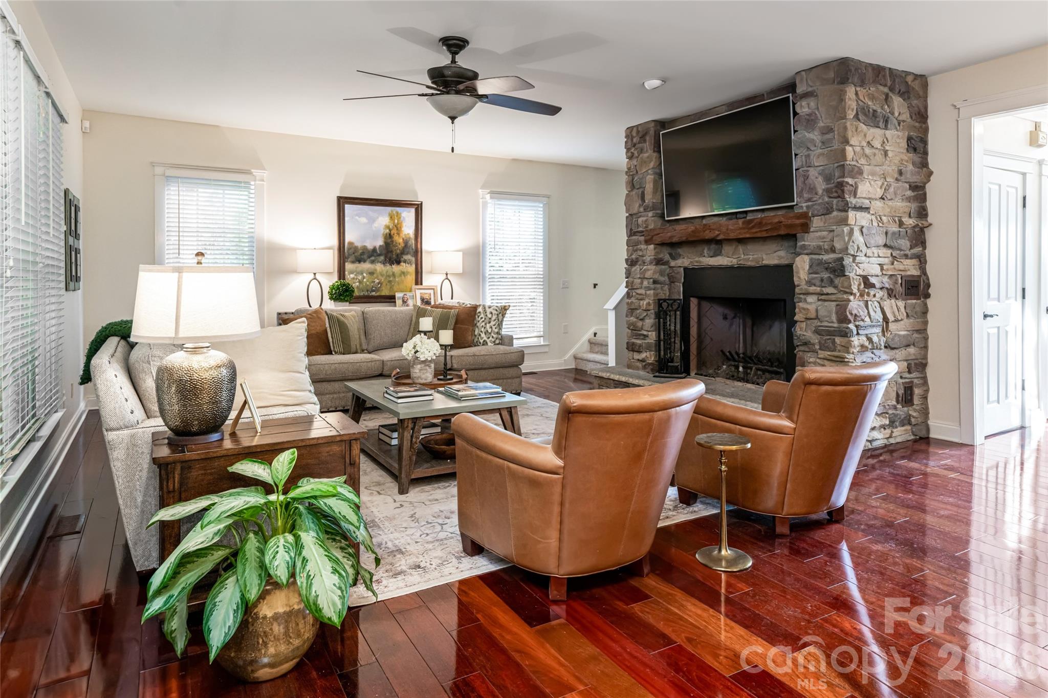 22 Rosebay Lane — Asheville