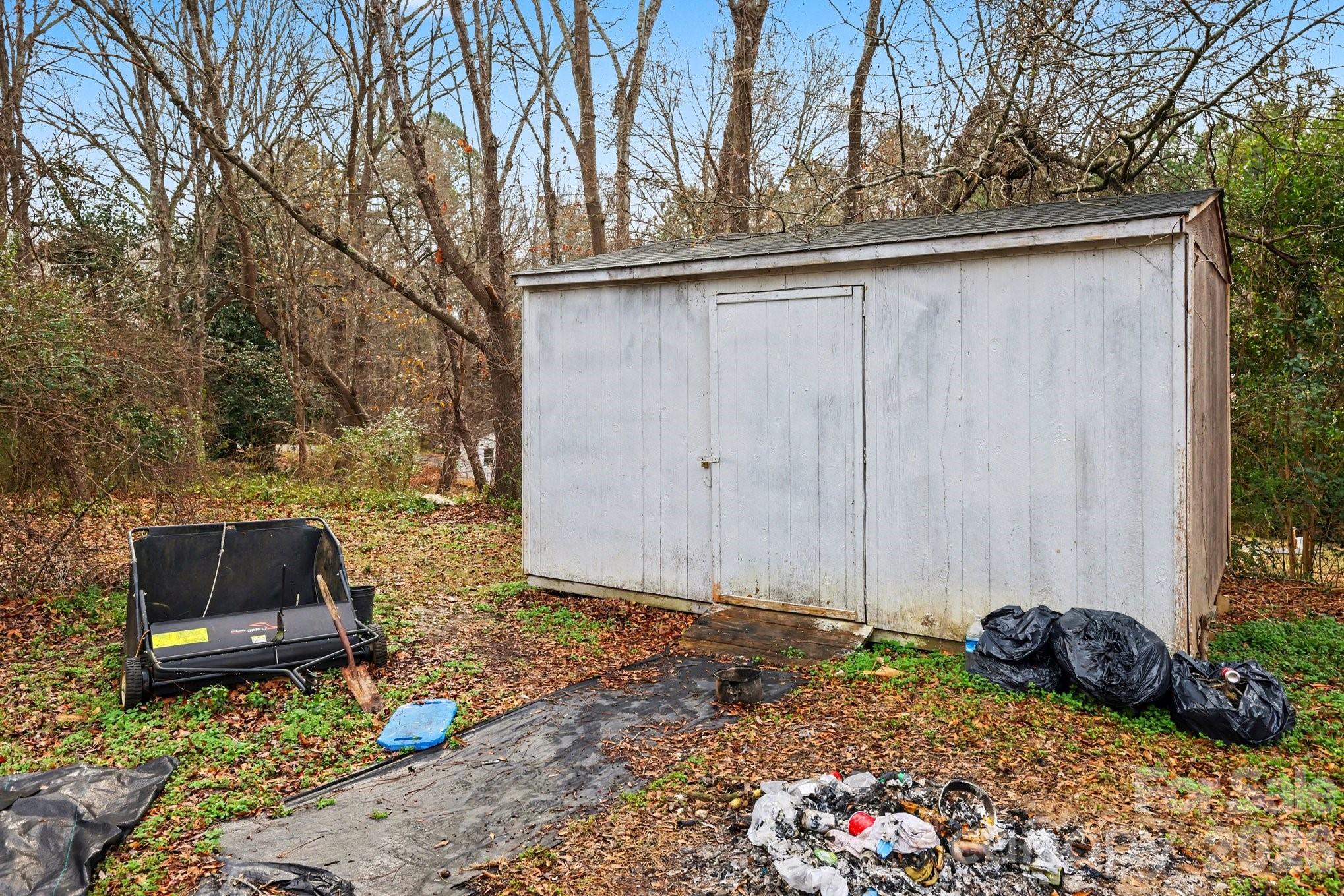 128 Paul Snipes Road — Lancaster