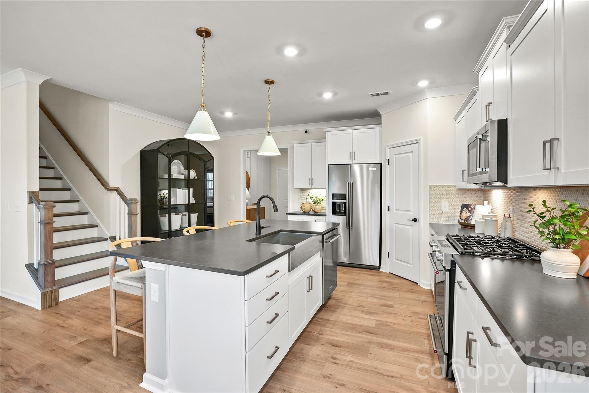 2149 Riverbend Avenue — Monroe