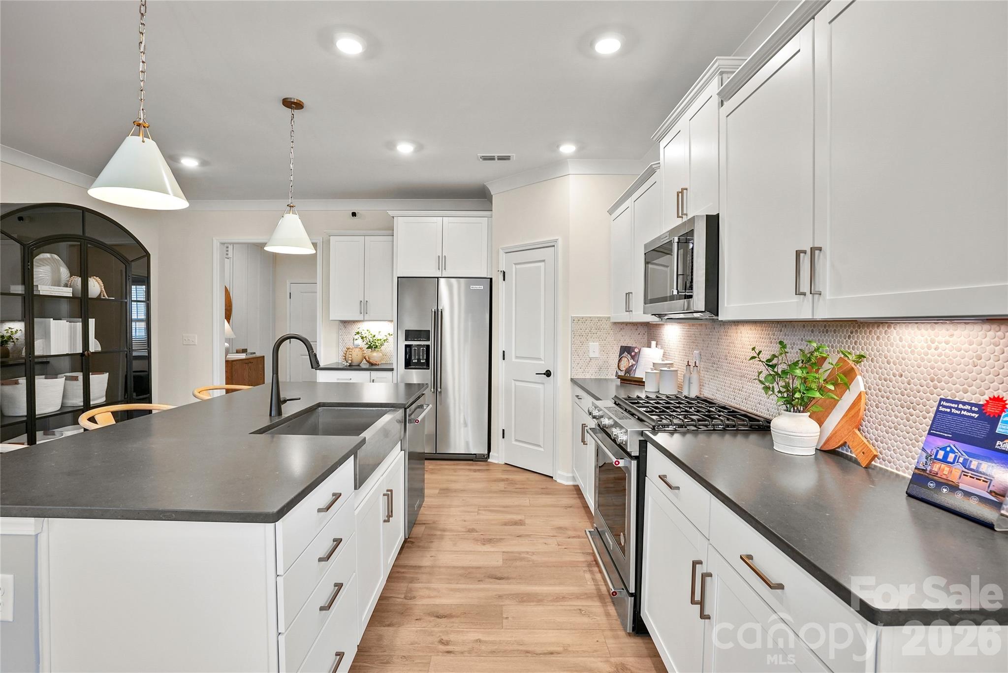 2149 Riverbend Avenue — Monroe