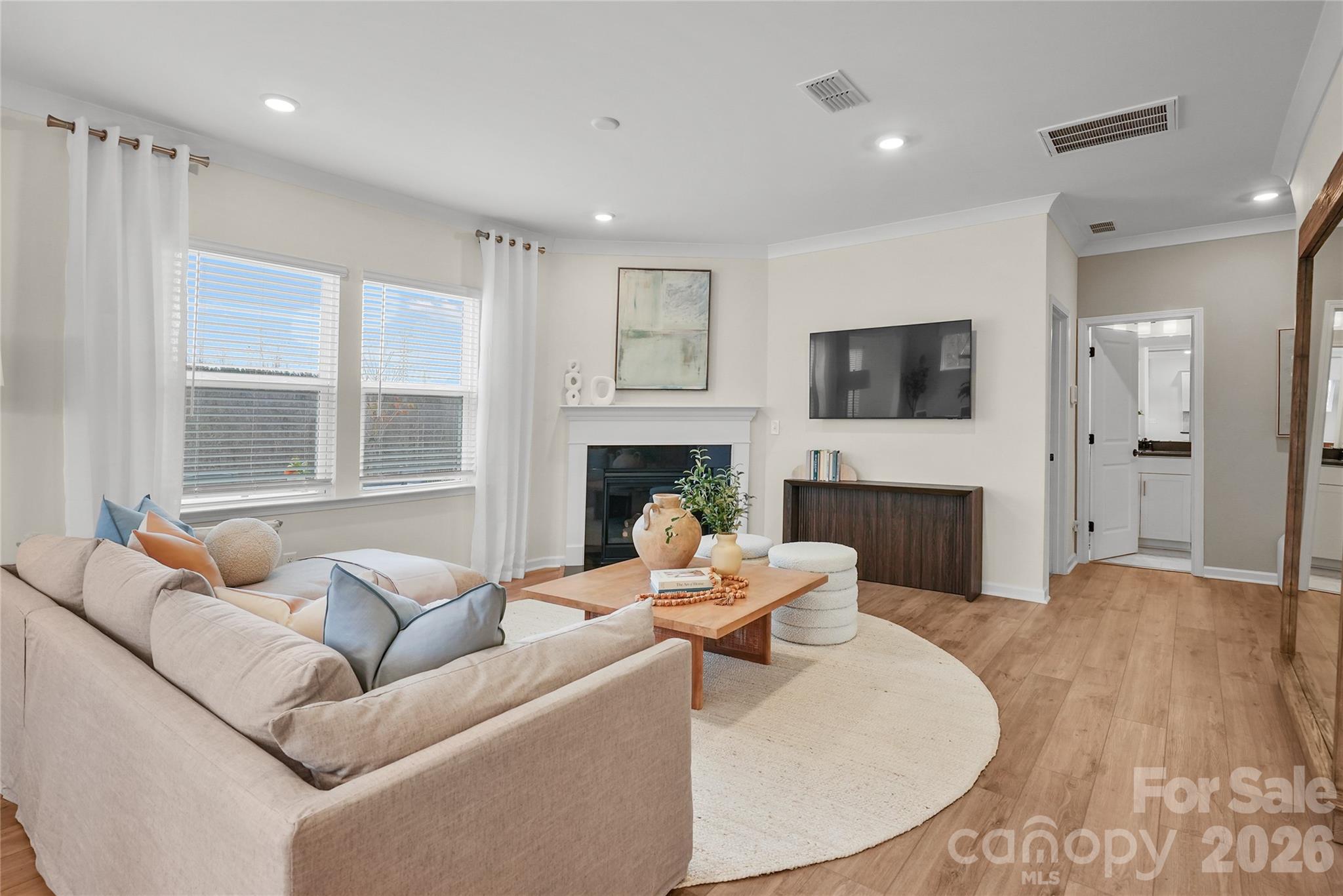 2149 Riverbend Avenue — Monroe