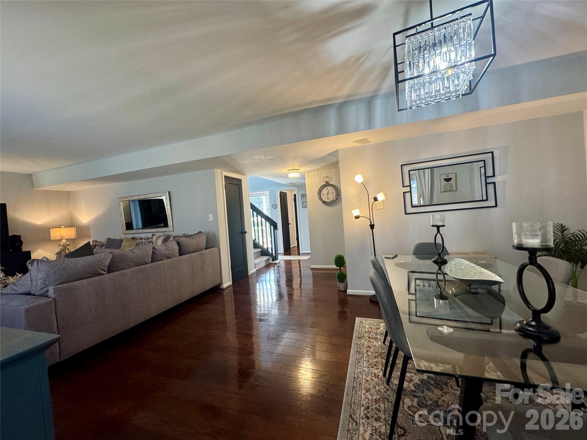 8407 Cricket Lake Drive — Charlotte