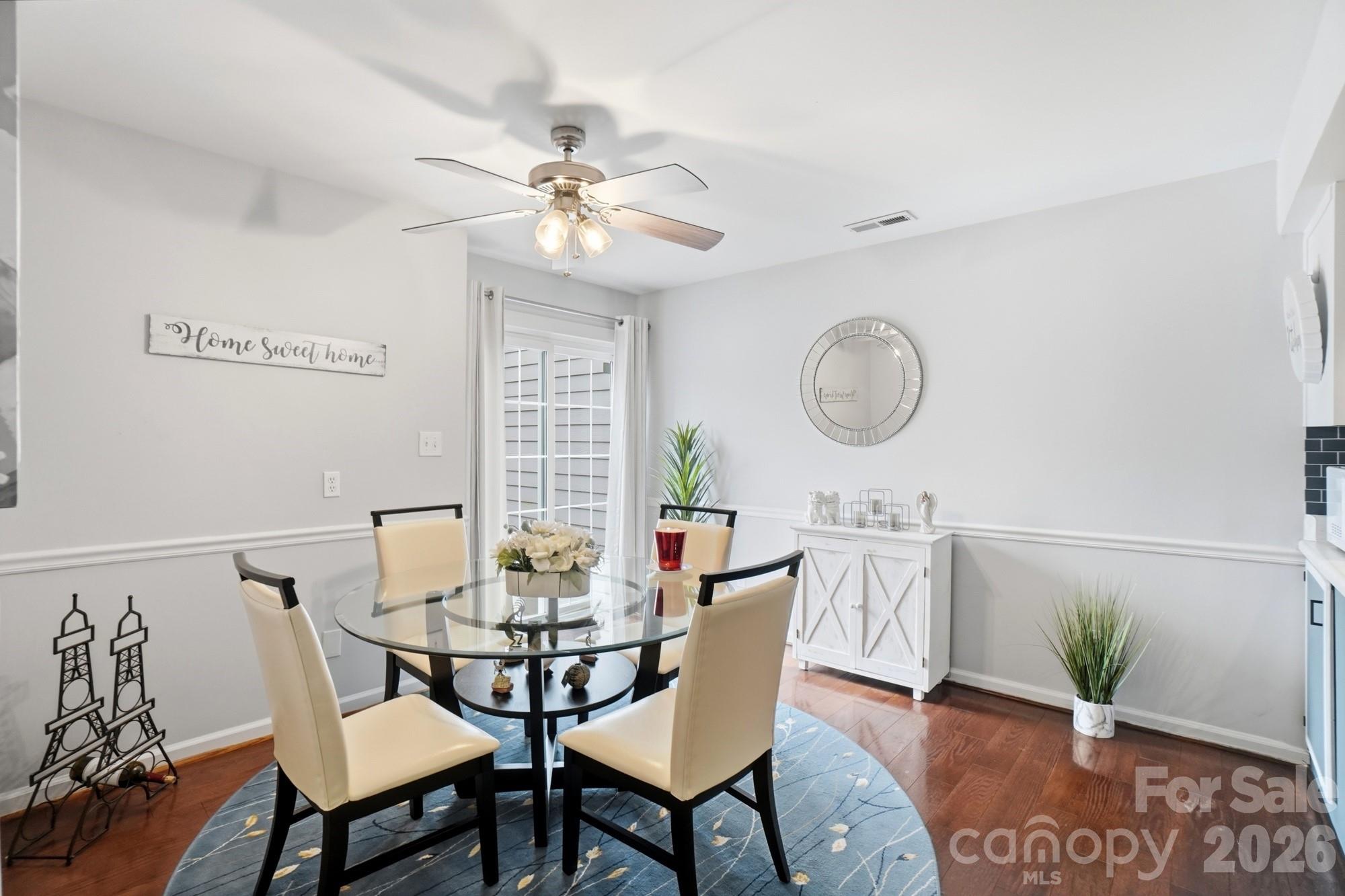 8407 Cricket Lake Drive — Charlotte