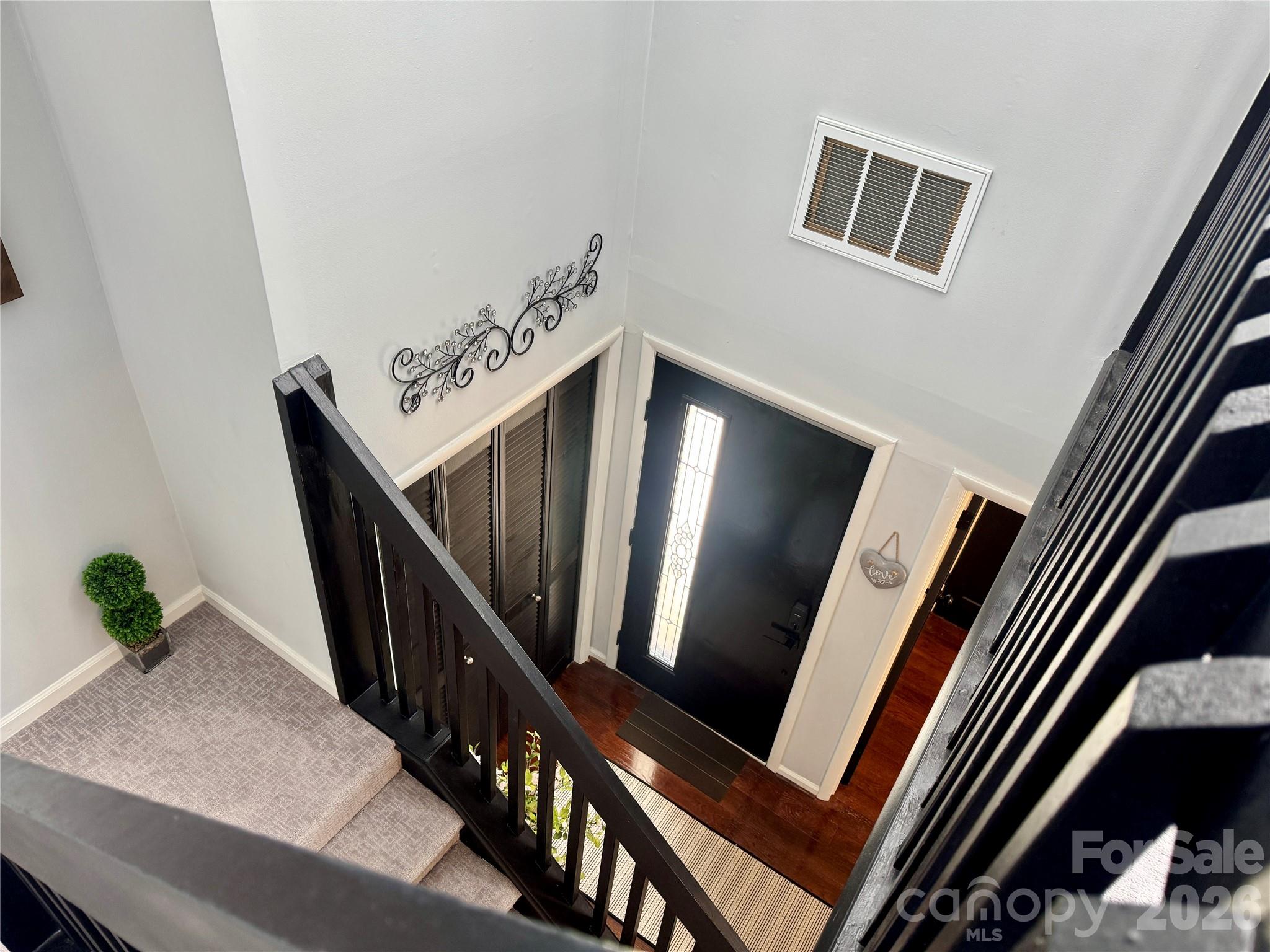 8407 Cricket Lake Drive — Charlotte