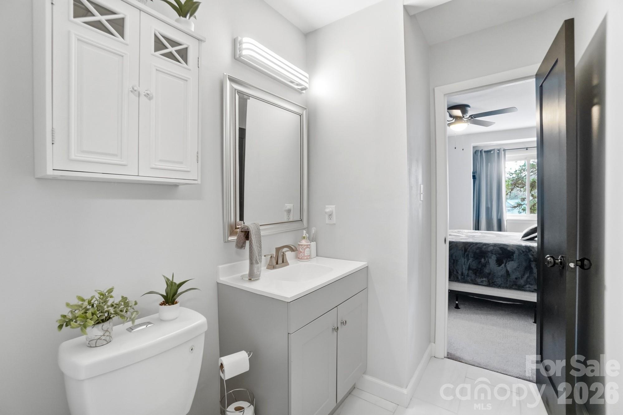 8407 Cricket Lake Drive — Charlotte