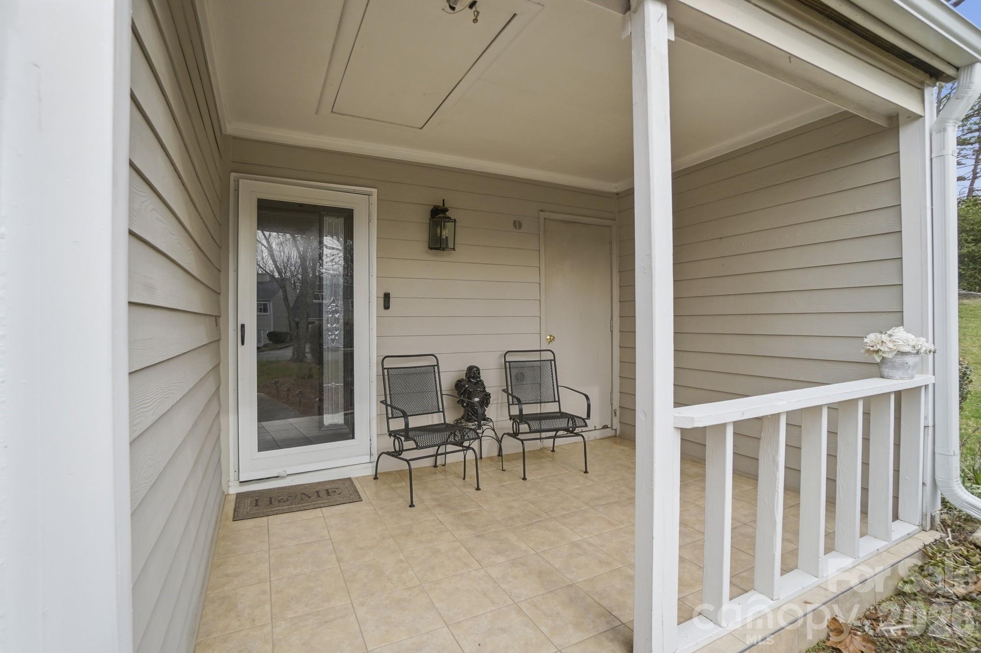8407 Cricket Lake Drive — Charlotte