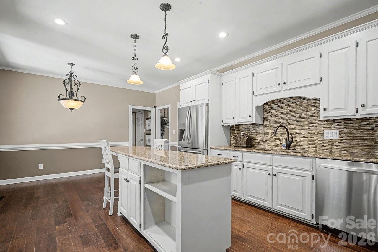 25 Blenheim Court NE — Concord