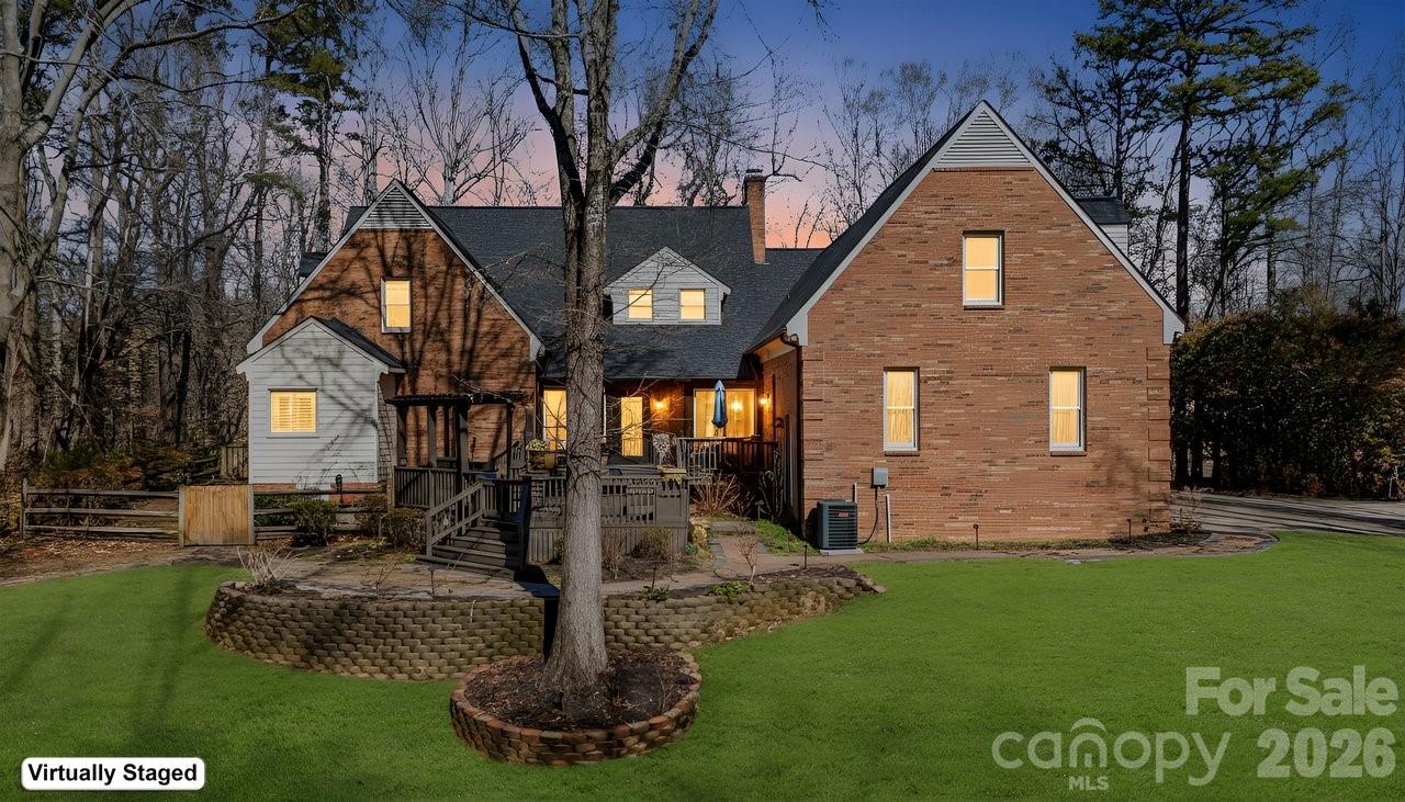 25 Blenheim Court NE — Concord