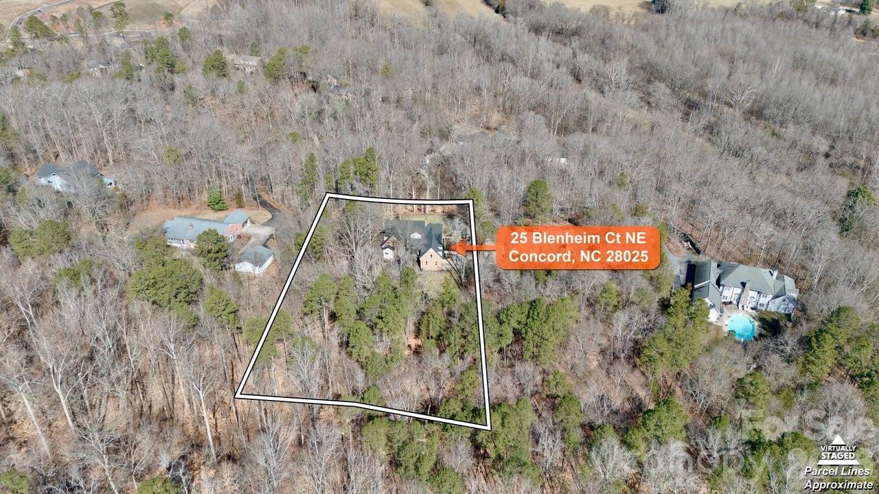 25 Blenheim Court NE — Concord